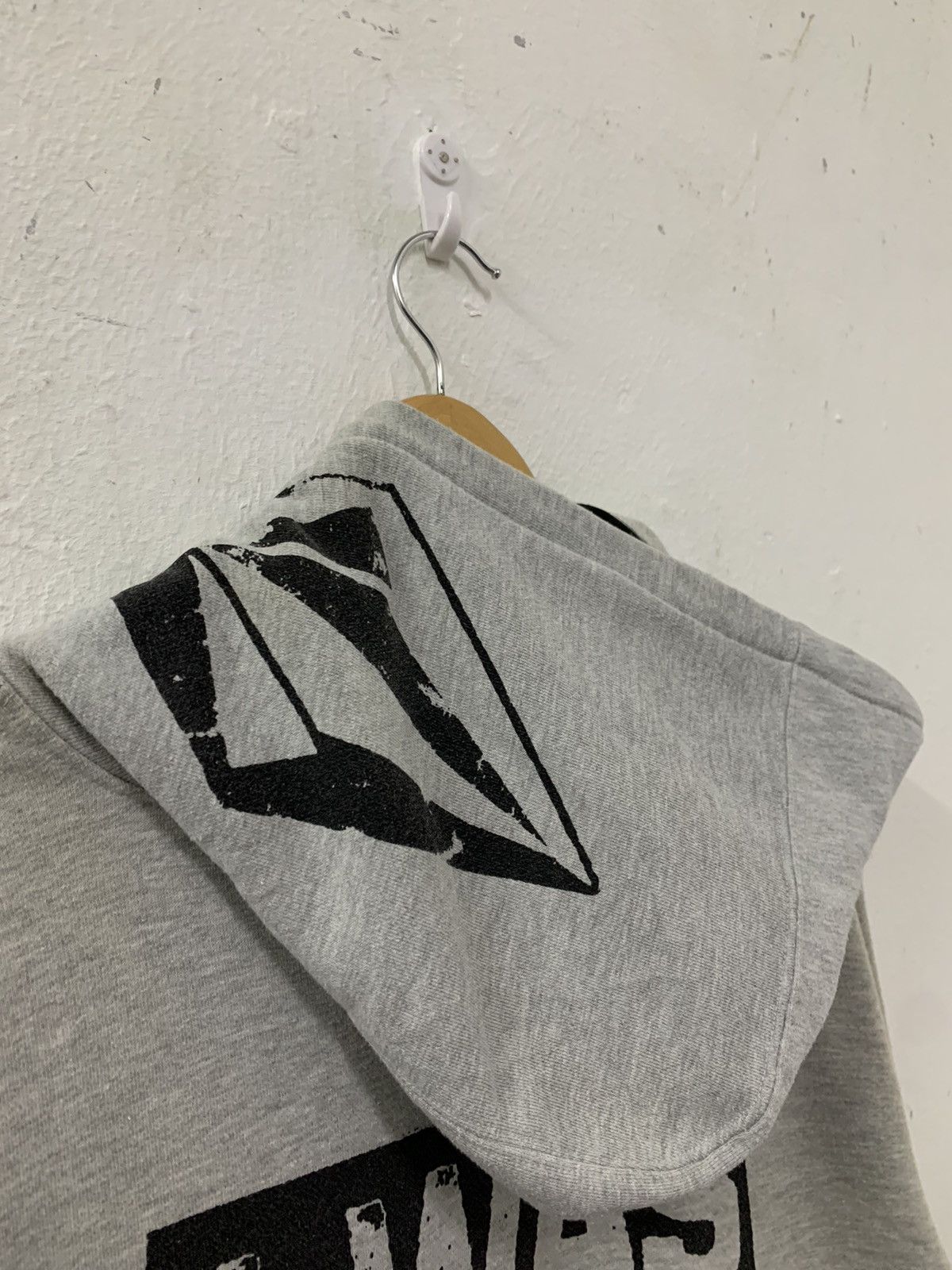 Volcom Volcom “ I WAS A TEENAGE FUCK UP” Zipper Hoodie Size US L / EU 52-54 / 3 - 3 Thumbnail