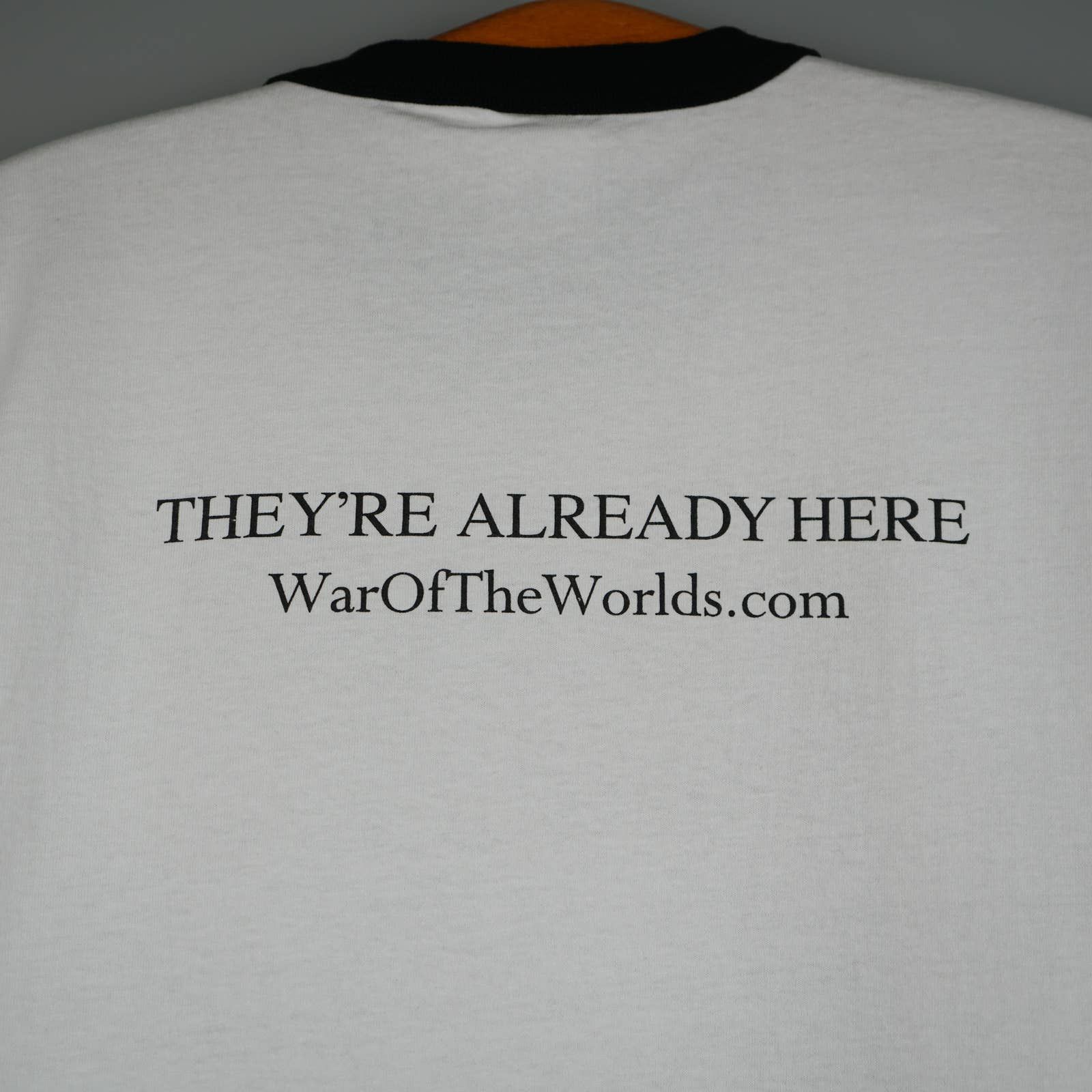 Vintage 2005 War of the worlds movie t-shirt Steven Spielberg Size US M / EU 48-50 / 2 - 8 Thumbnail
