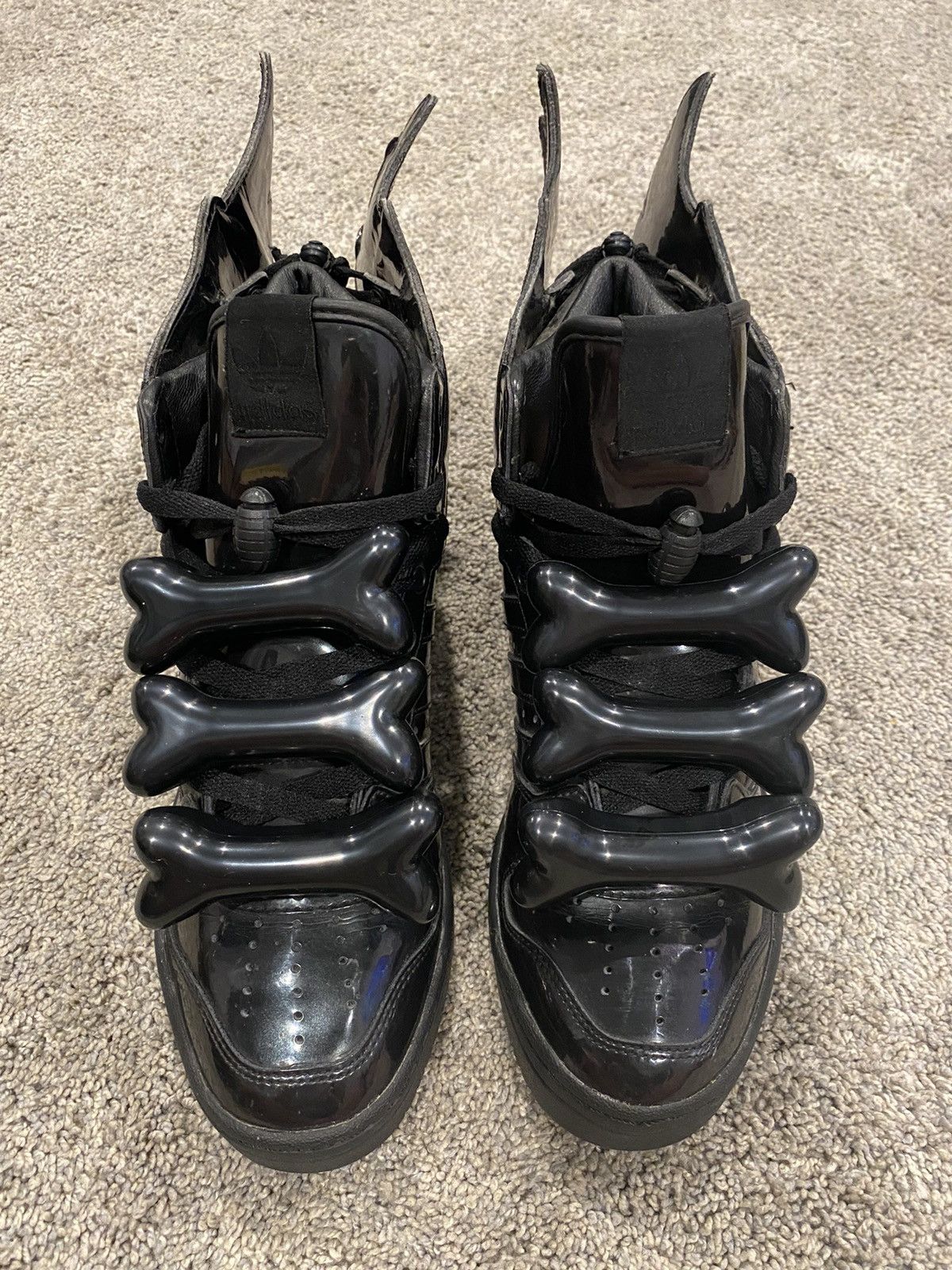 Jeremy Scott Adidas Jeremy Scott Bones, fits all sizes! Size ONE SIZE - 2 Thumbnail