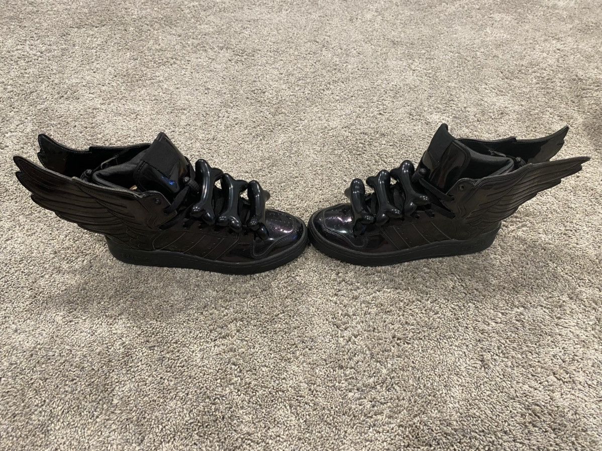 Jeremy Scott Adidas Jeremy Scott Bones, fits all sizes! Size ONE SIZE - 3 Thumbnail