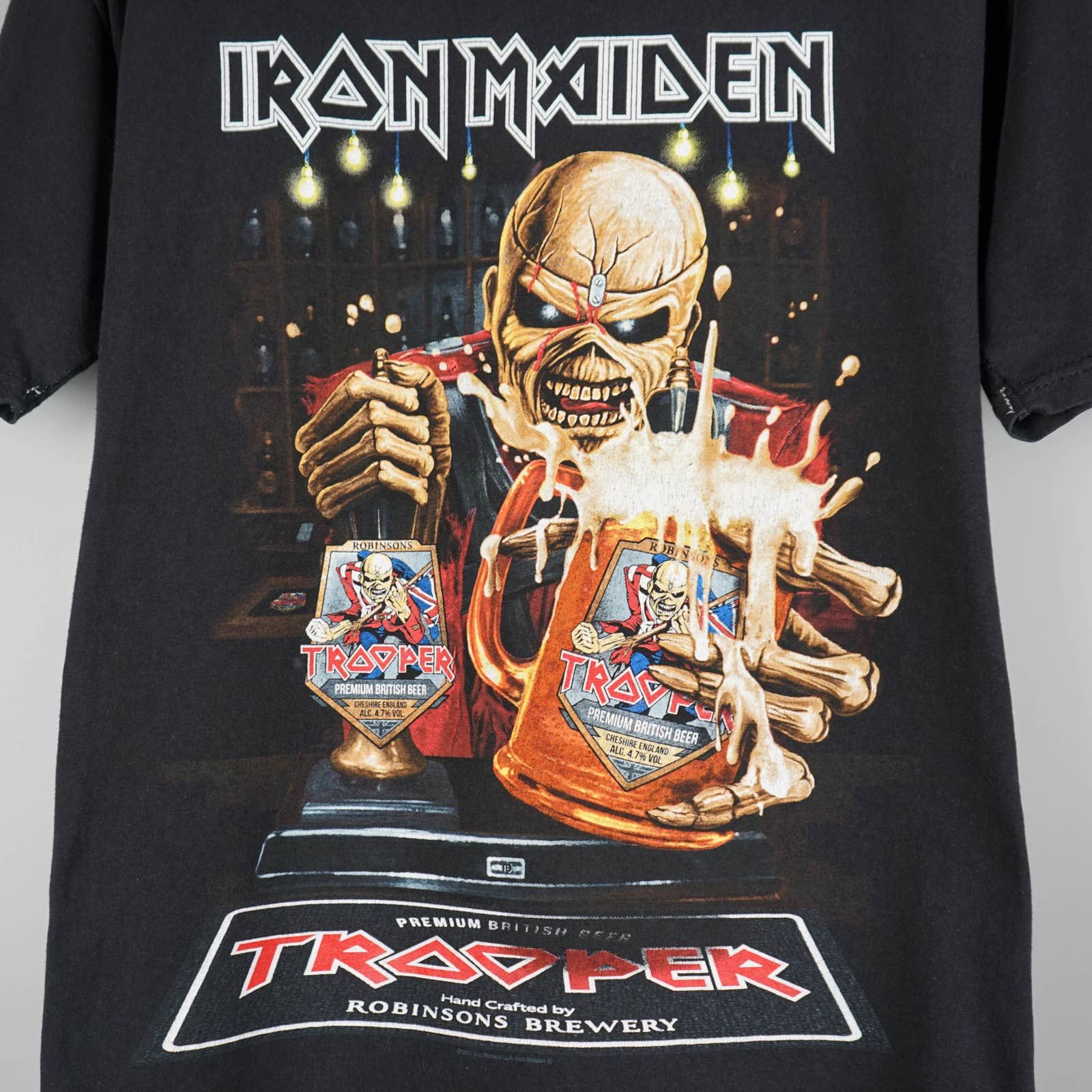 Band Tees × Vintage 2017 Iron Maiden Trooper Beer t-shirt Thrashed Size US S / EU 44-46 / 1 - 2 Thumbnail