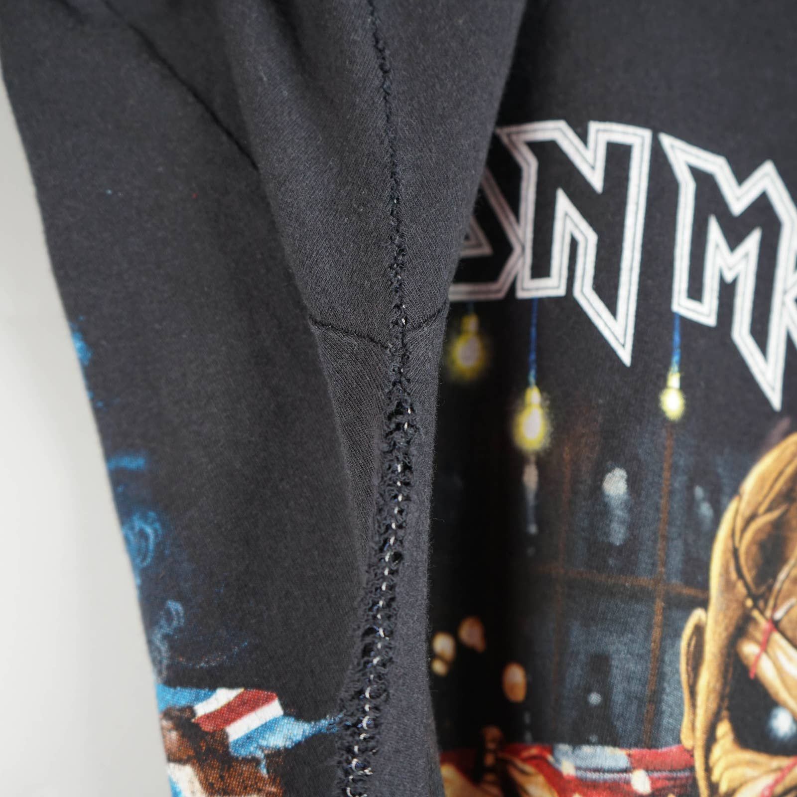 Band Tees × Vintage 2017 Iron Maiden Trooper Beer t-shirt Thrashed Size US S / EU 44-46 / 1 - 6 Thumbnail