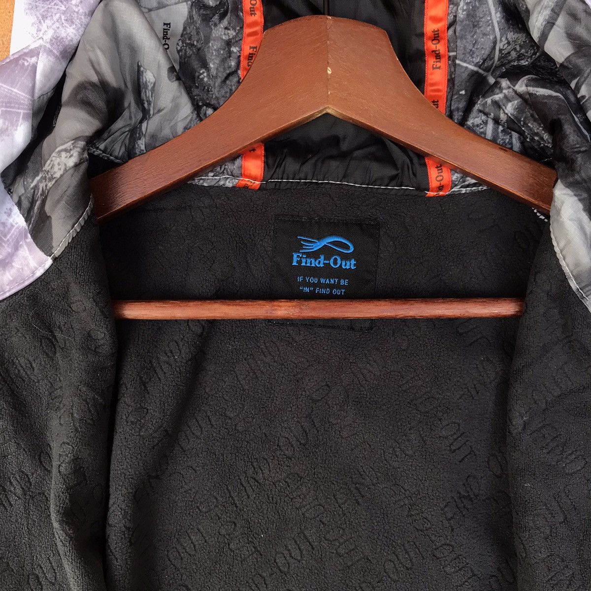 Other Nice!Outdoor jacket camo pattern with hoodie Large Size US L / EU 52-54 / 3 - 8 Thumbnail