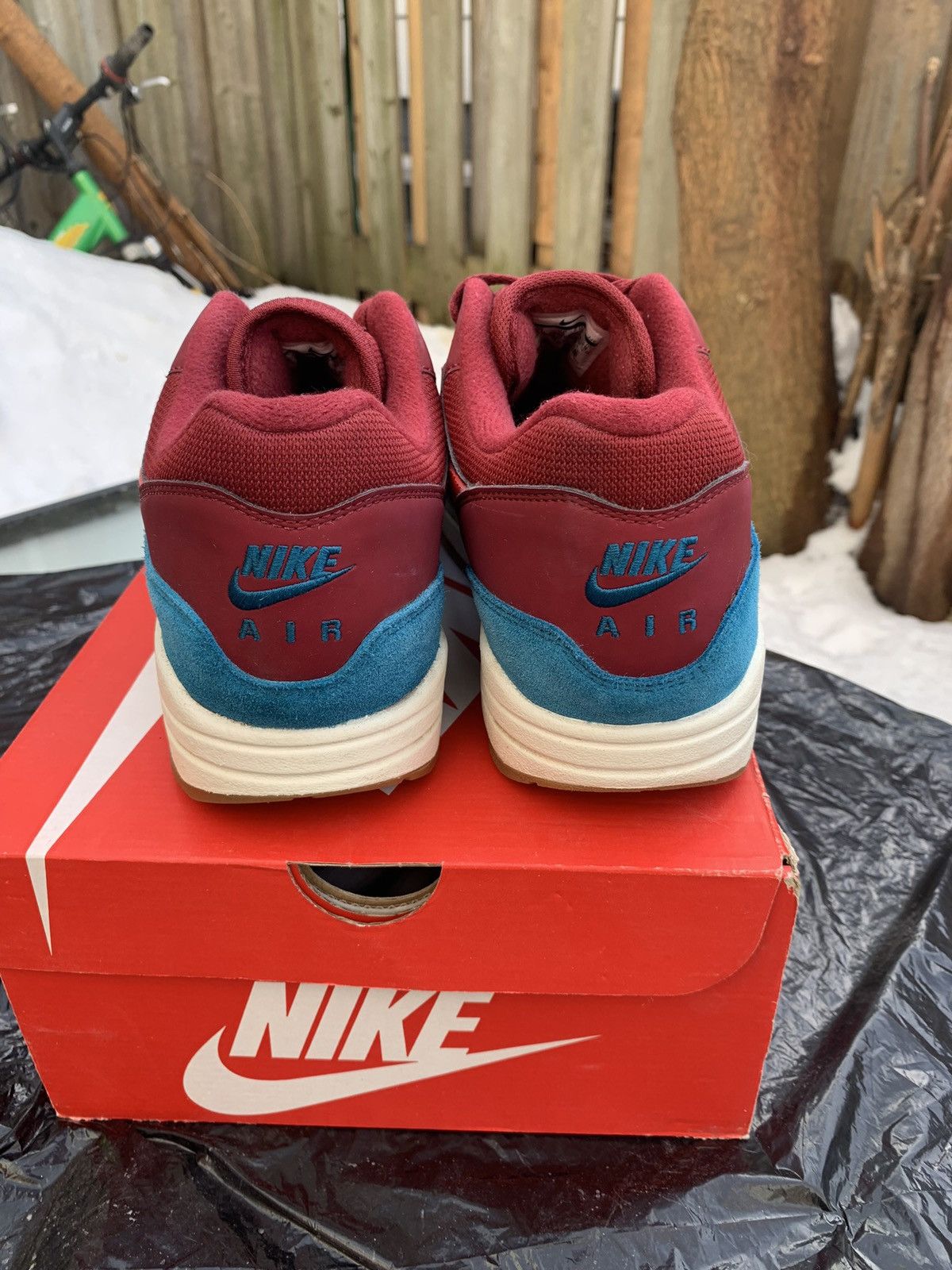 Nike Air Max 1 Burgundy Teal 2018 Size US 11 / EU 44 - 4 Thumbnail
