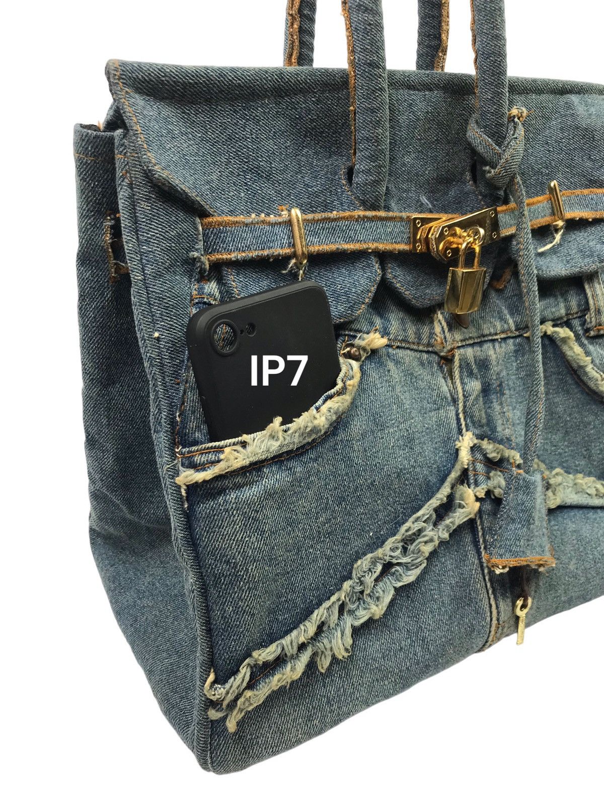 Handmade VINTAGE HANDMADE DENIM BIRKIN STYLE HANDBAG Size ONE SIZE - 17 Thumbnail