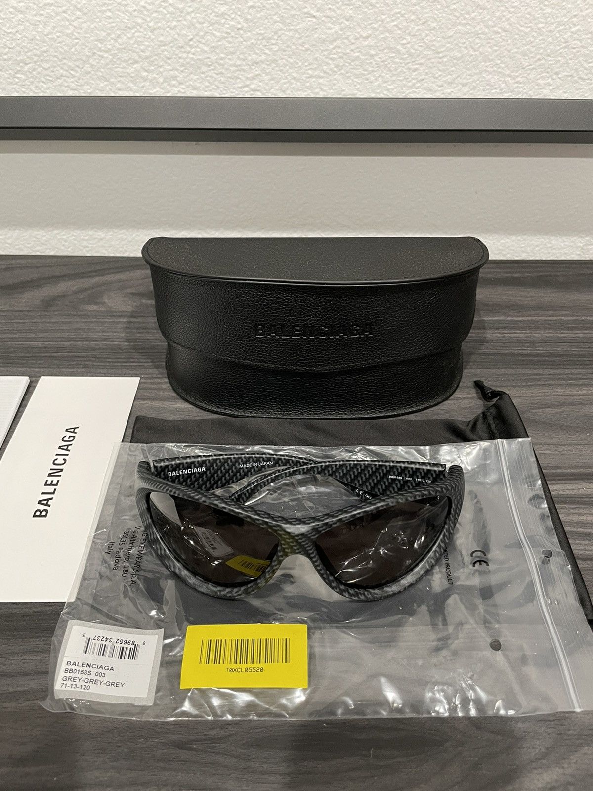 image of Balenciaga Swift Round Sunglasses Bb0158S in Grey, Men's