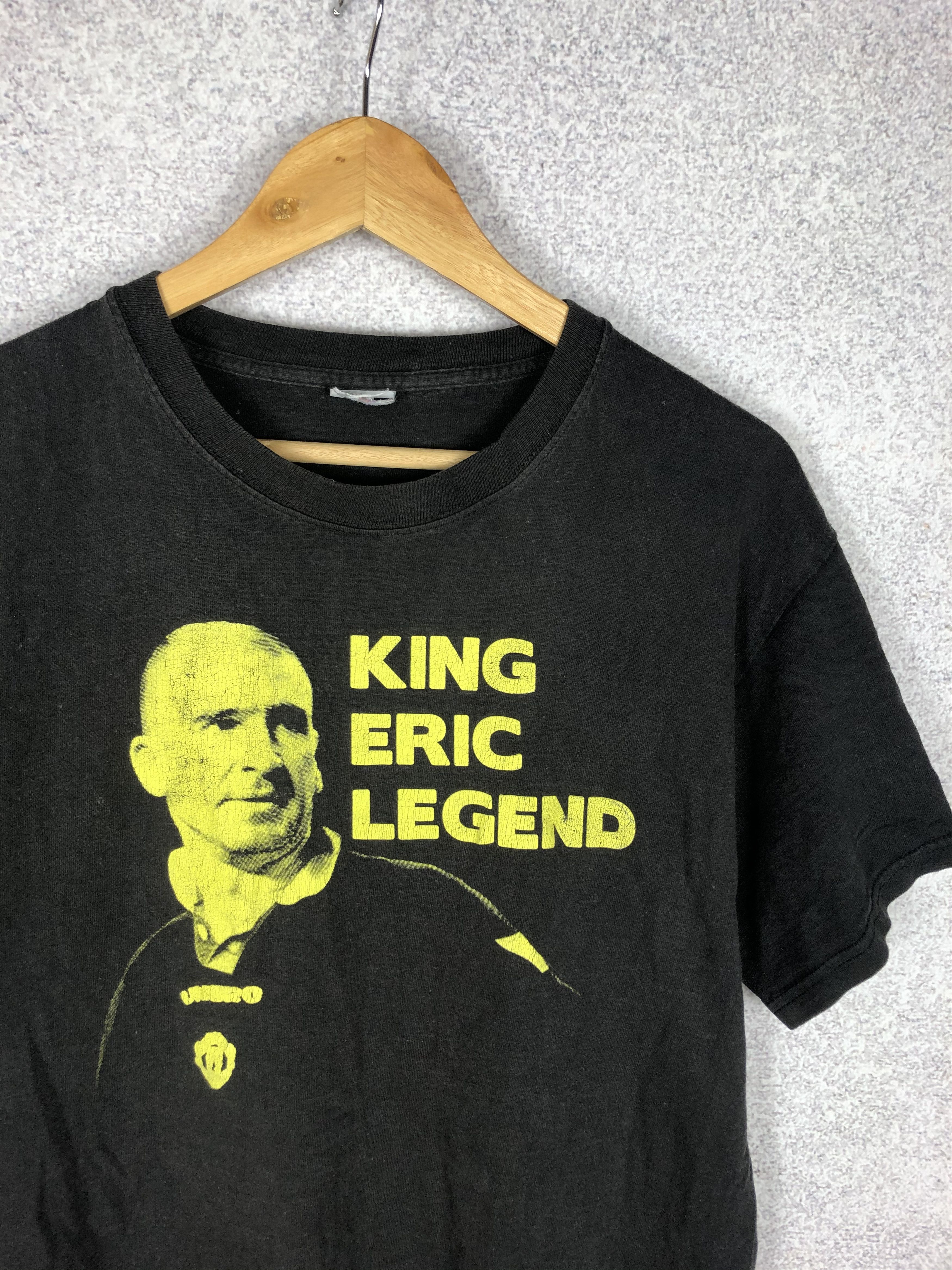 Vintage Vintage Eric Cantona Manchester United Tee Soccer T-Shirt Size US L / EU 52-54 / 3 - 2 Thumbnail