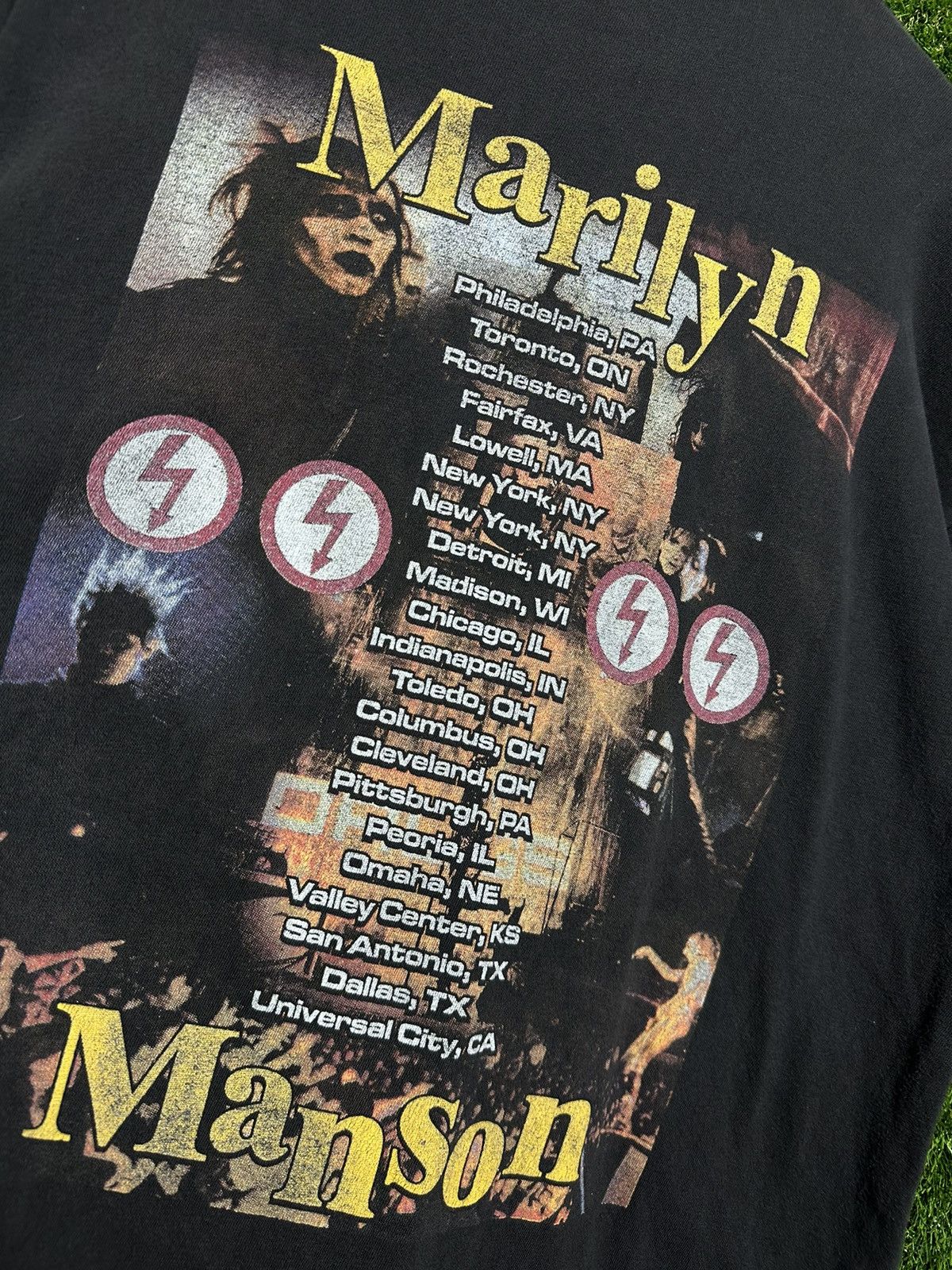 Vintage 🚨Vintage Marilyn Manson 90s Tour Rap Tee T-Shirt Size US XL / EU 56 / 4 - 3 Thumbnail