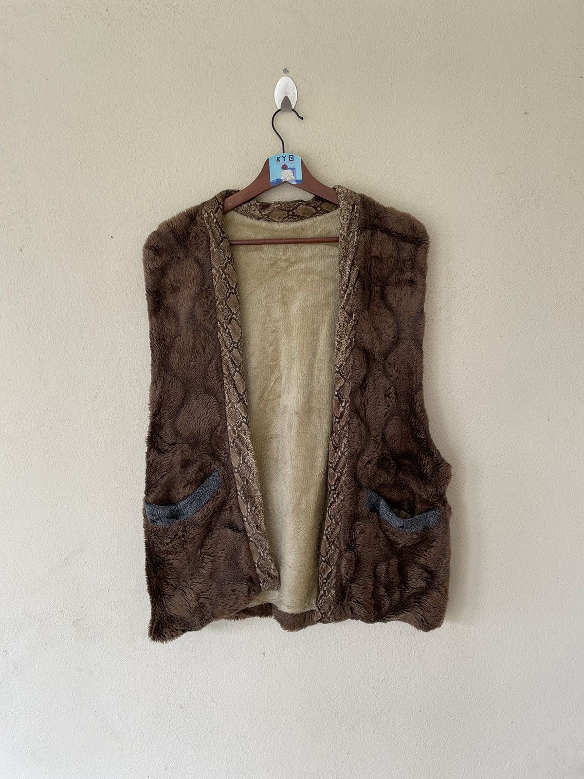 Japanese Brand × Vintage VINTAGE JAPANESE SNAKESKIN STYLE SHEARLING VEST Size US L / EU 52-54 / 3 - 1 Thumbnail