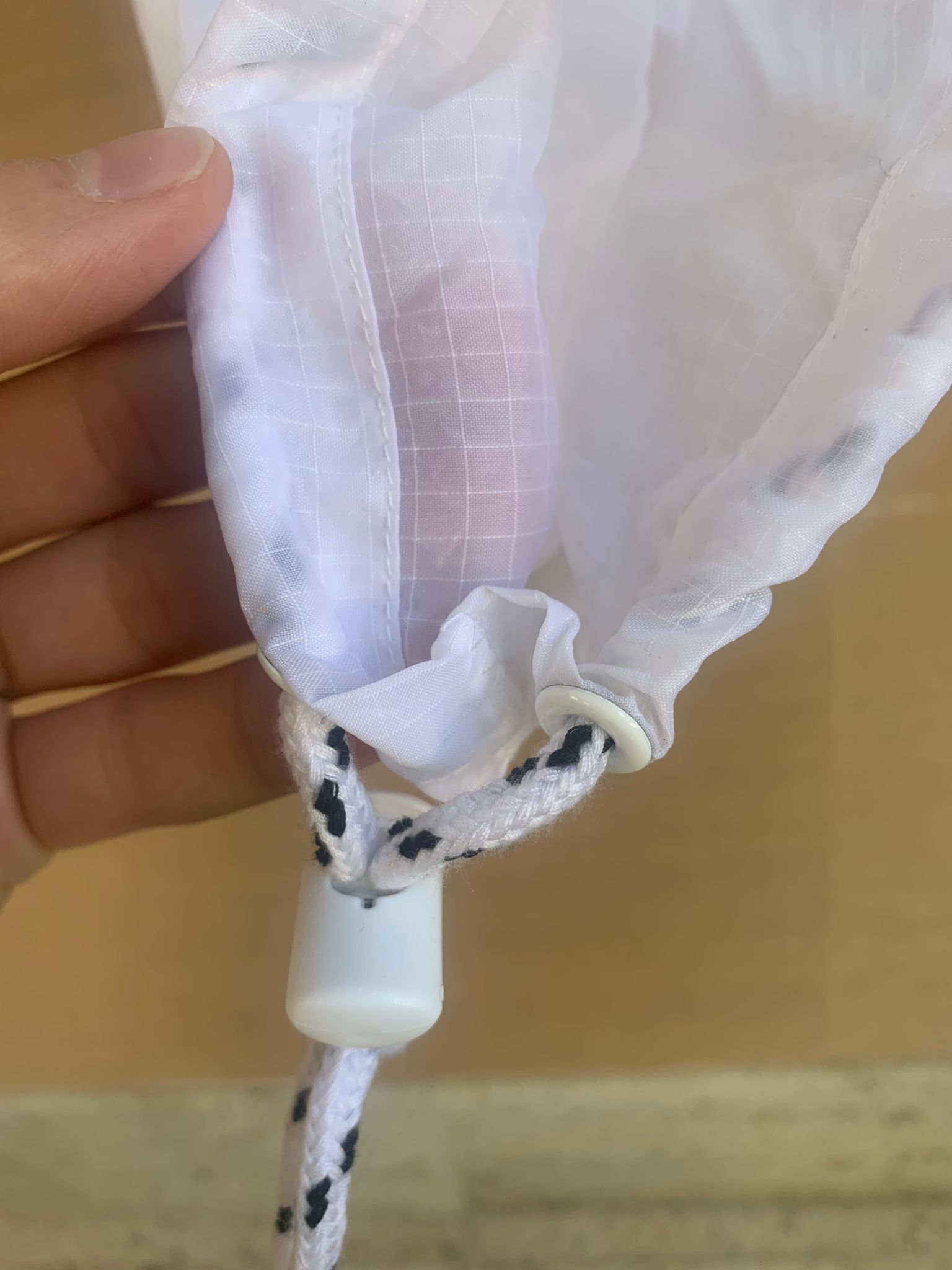 Off-White Anorak Hoodie in White Size US XS / EU 42 / 0 - 8 Thumbnail