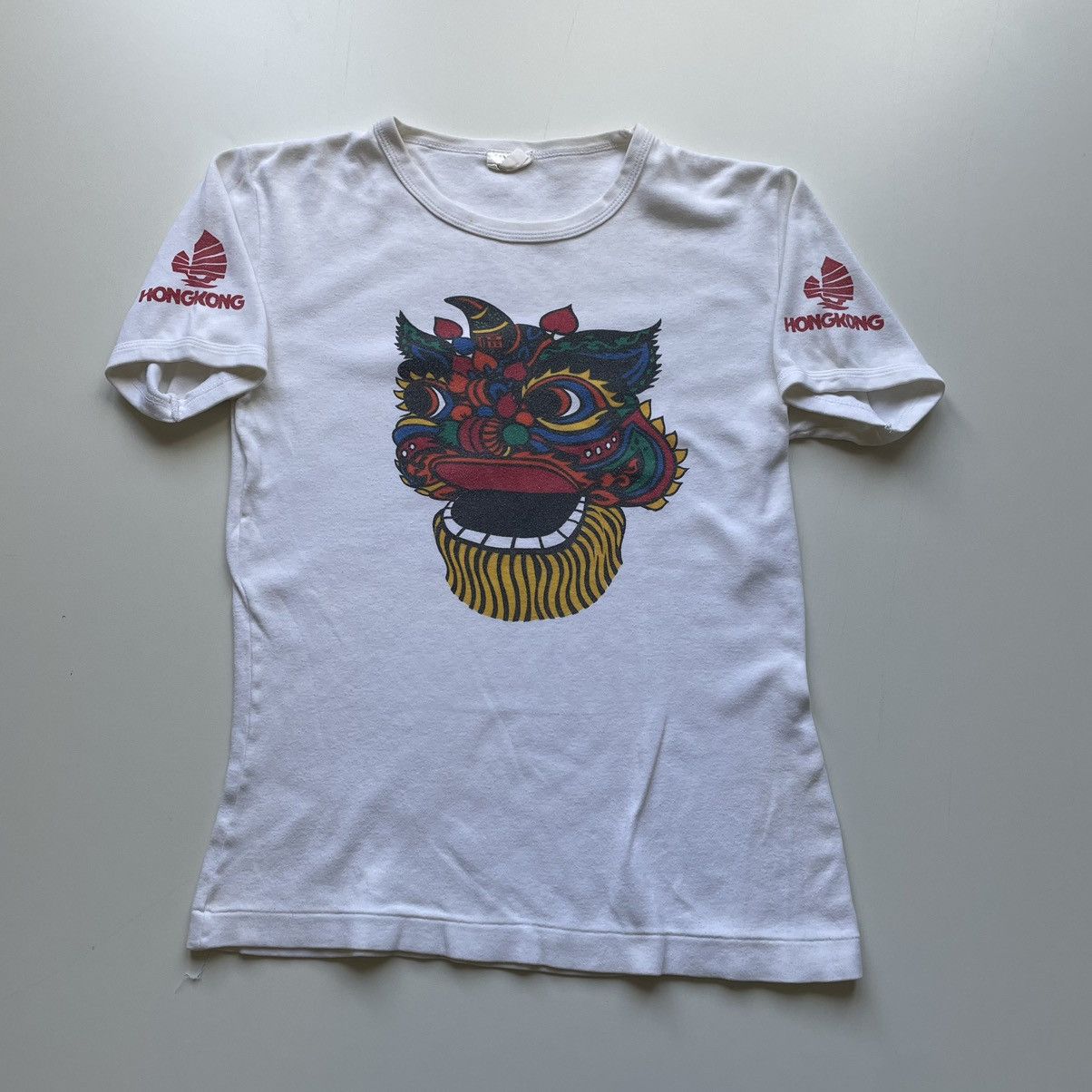 Vintage Vintage 90s Hong Kong China Tourist Dragon Graphic t shirt