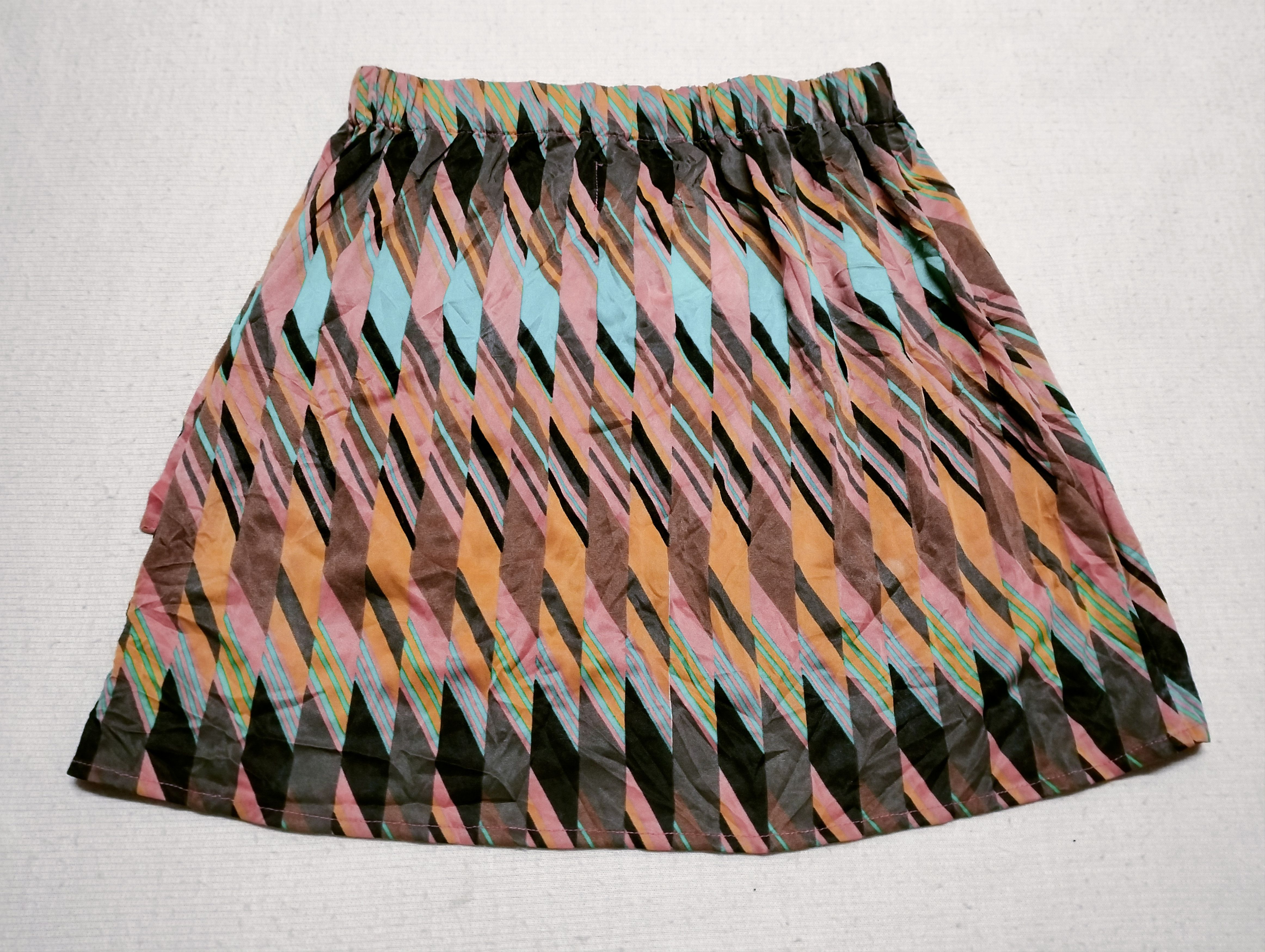 Stussy Stussy Abstract Design MiniSkirt waist Stretchable 25-34in Size 25" / US 0 / IT 36 - 2 Thumbnail