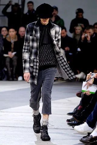 image of Number N Ine Number (N)Ine Fall 07 Cropped Pants in Charcoal, Men's (Size 32)