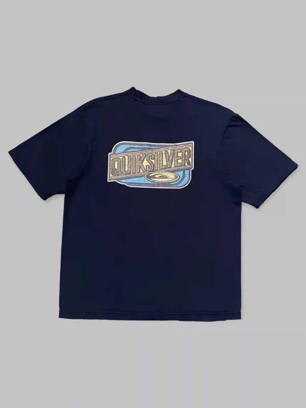 True Vintage 90’s Quicksilver Back Hint Tshirt
