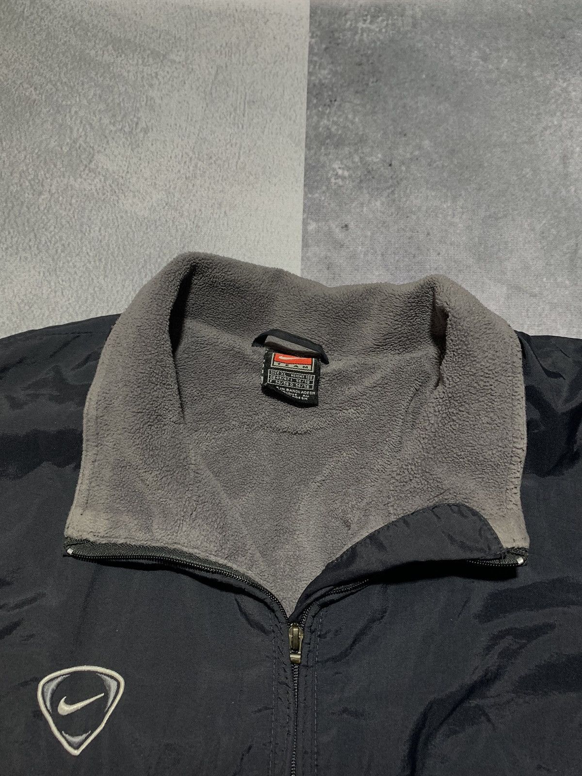 Nike Vintage Nike light jacket streetwear outdoor life size XL Size US XL / EU 56 / 4 - 6 Thumbnail