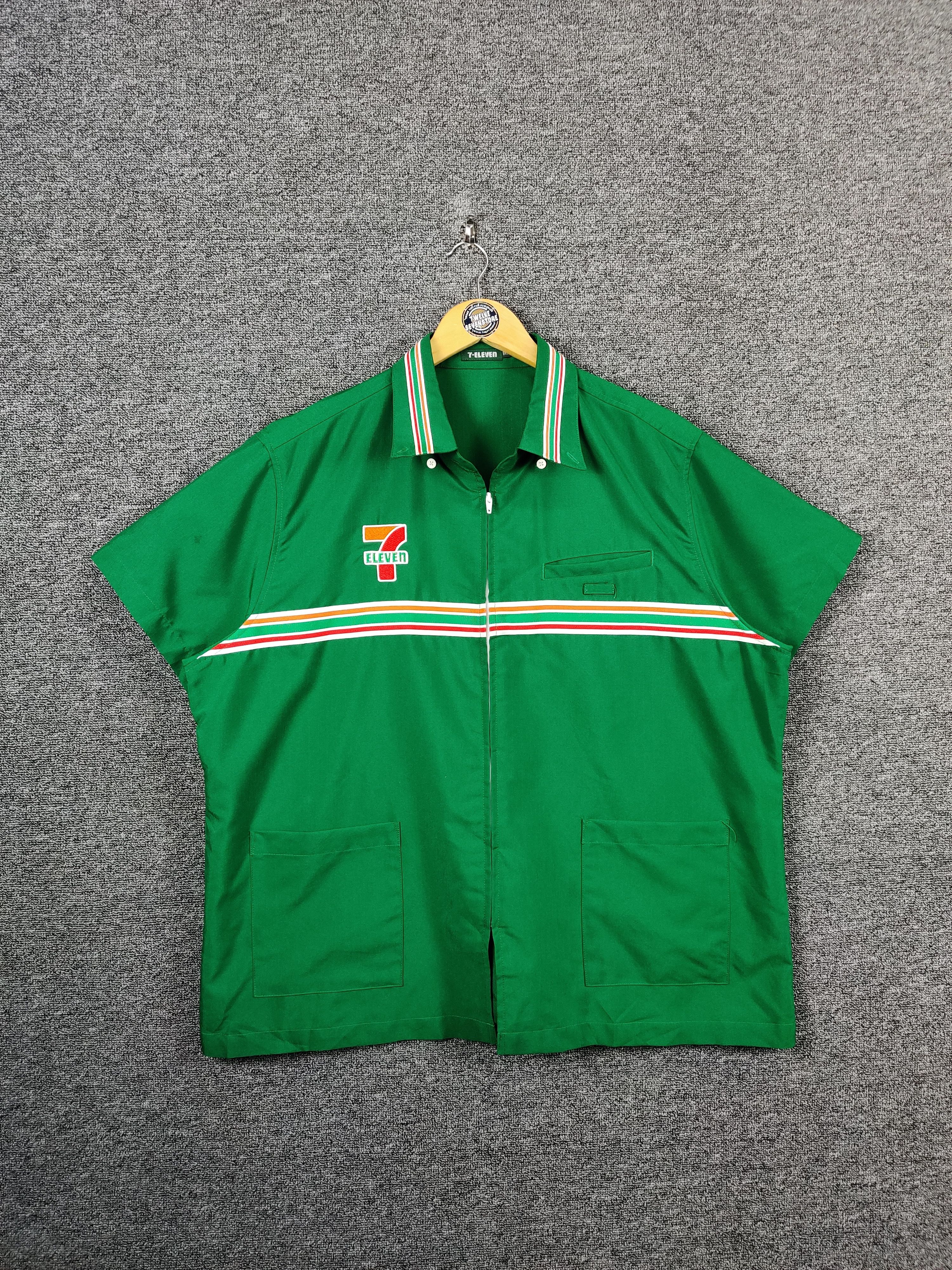 Japanese Brand Vintage 7 ELEVEN Uniform Workers Zipper Jacket Shirt Size US XL / EU 56 / 4 - 1 Thumbnail