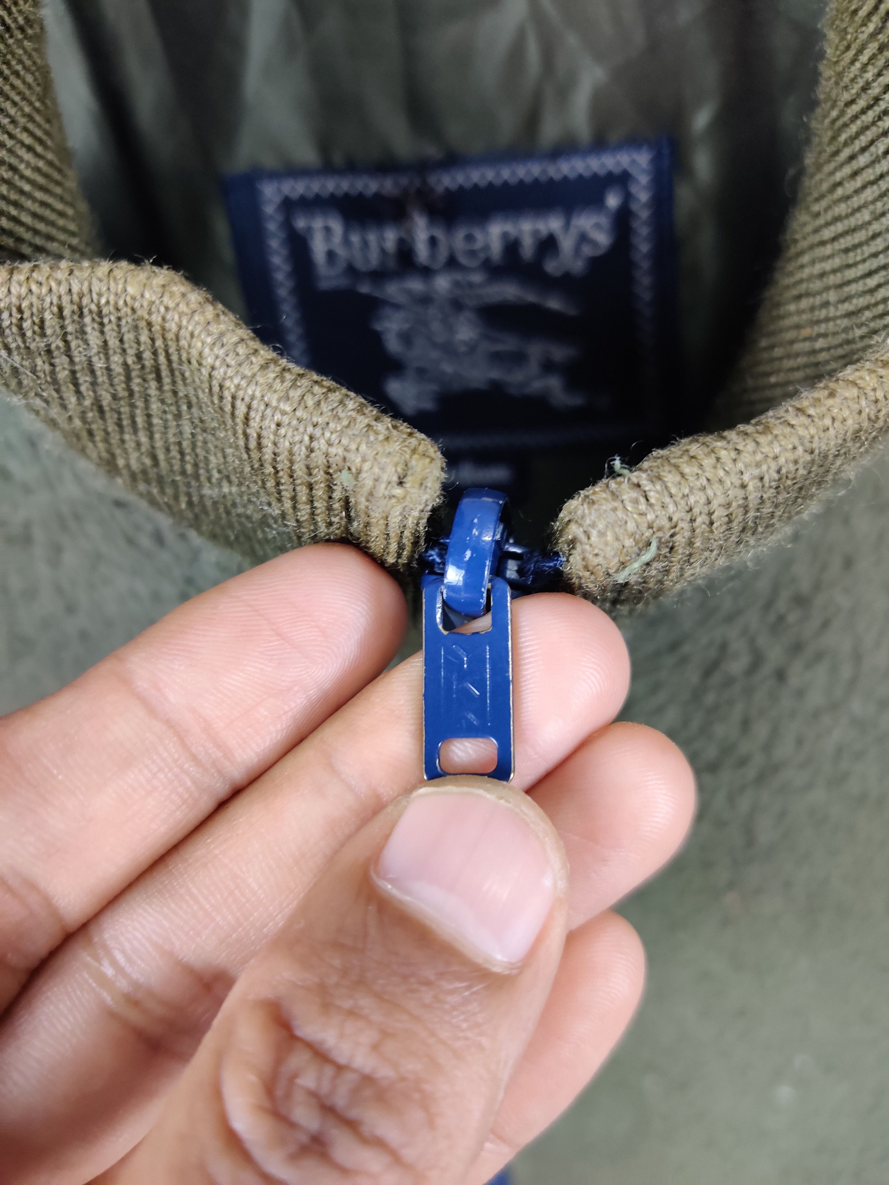 Burberry Vintage Burberrys Embroidery Spellout Fleece Zipper Vest Size US M / EU 48-50 / 2 - 6 Thumbnail