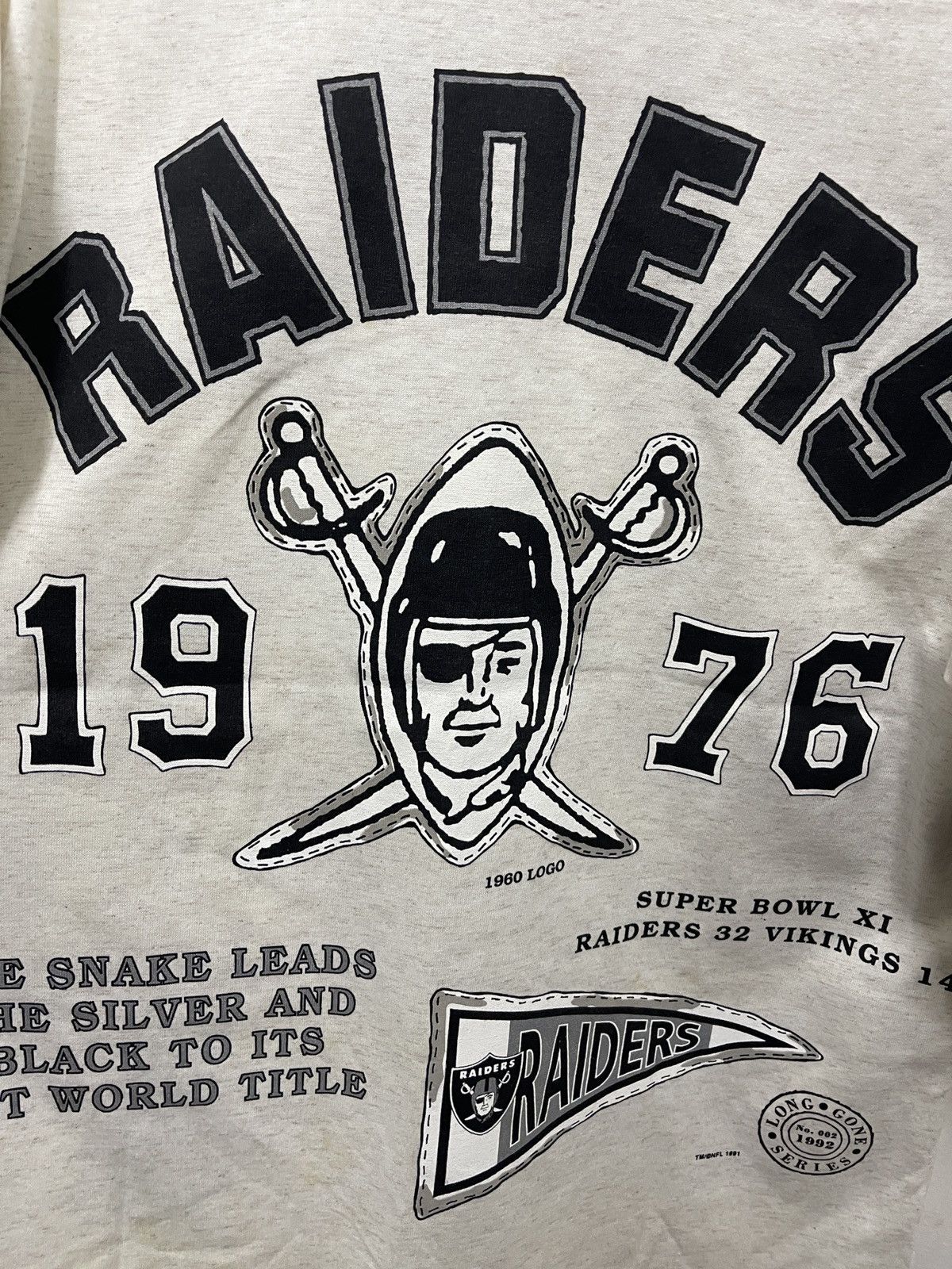 NFL × Vintage vintage raiders 3/4 world champion super bowl promo shirt Size US L / EU 52-54 / 3 - 5 Thumbnail