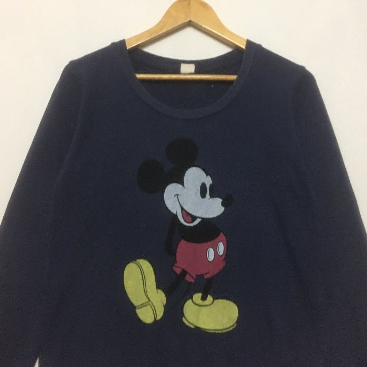 Disney × Mickey Mouse × Vintage Vintage Disney Production Mickey Mouse Sweatshirt Crewneck Size US S / EU 44-46 / 1 - 2 Thumbnail
