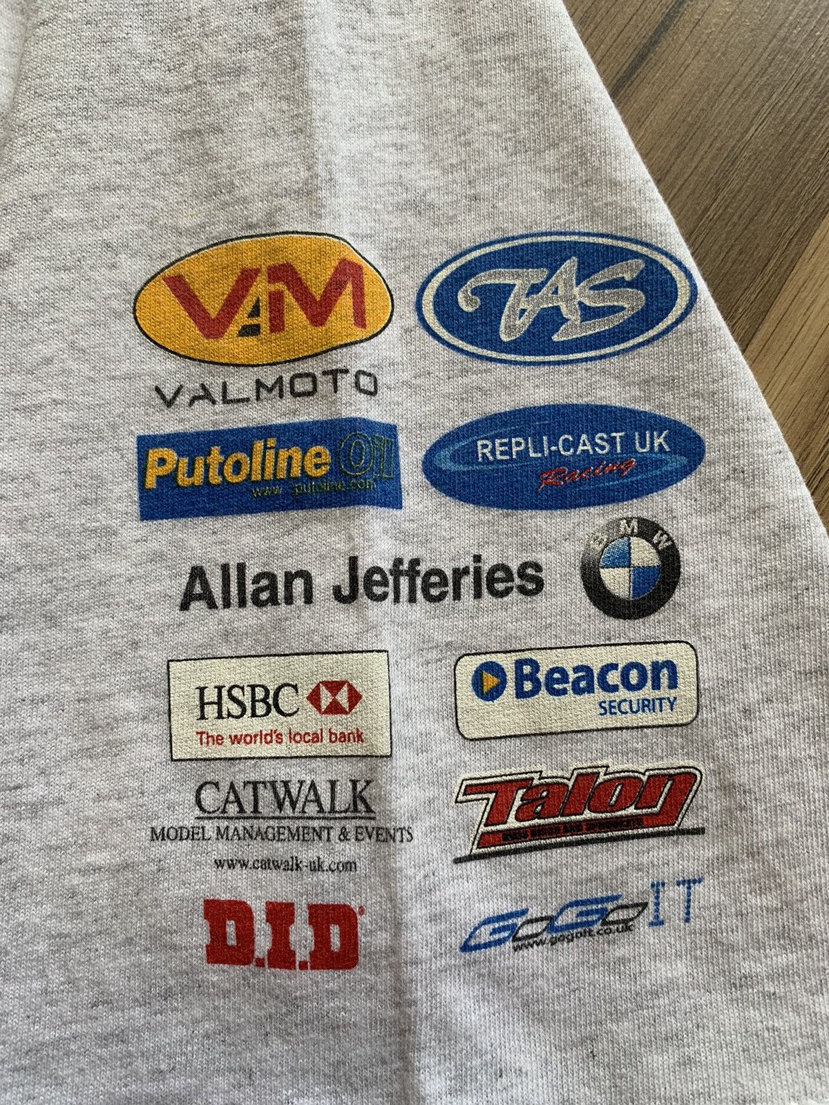 Vintage Vintage 2004 David Jefferies Suzuki GSX R1000 Memorial Tee Size US XL / EU 56 / 4 - 11 Thumbnail
