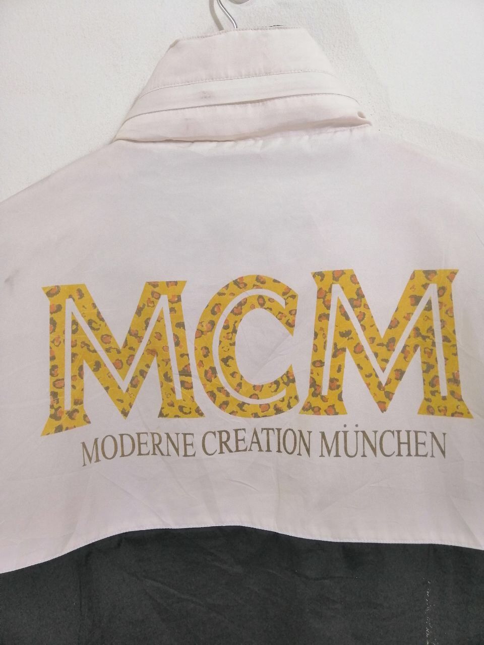 MCM Vintage MCM Jacket Leopard Big Logo Design Size US L / EU 52-54 / 3 - 2 Thumbnail