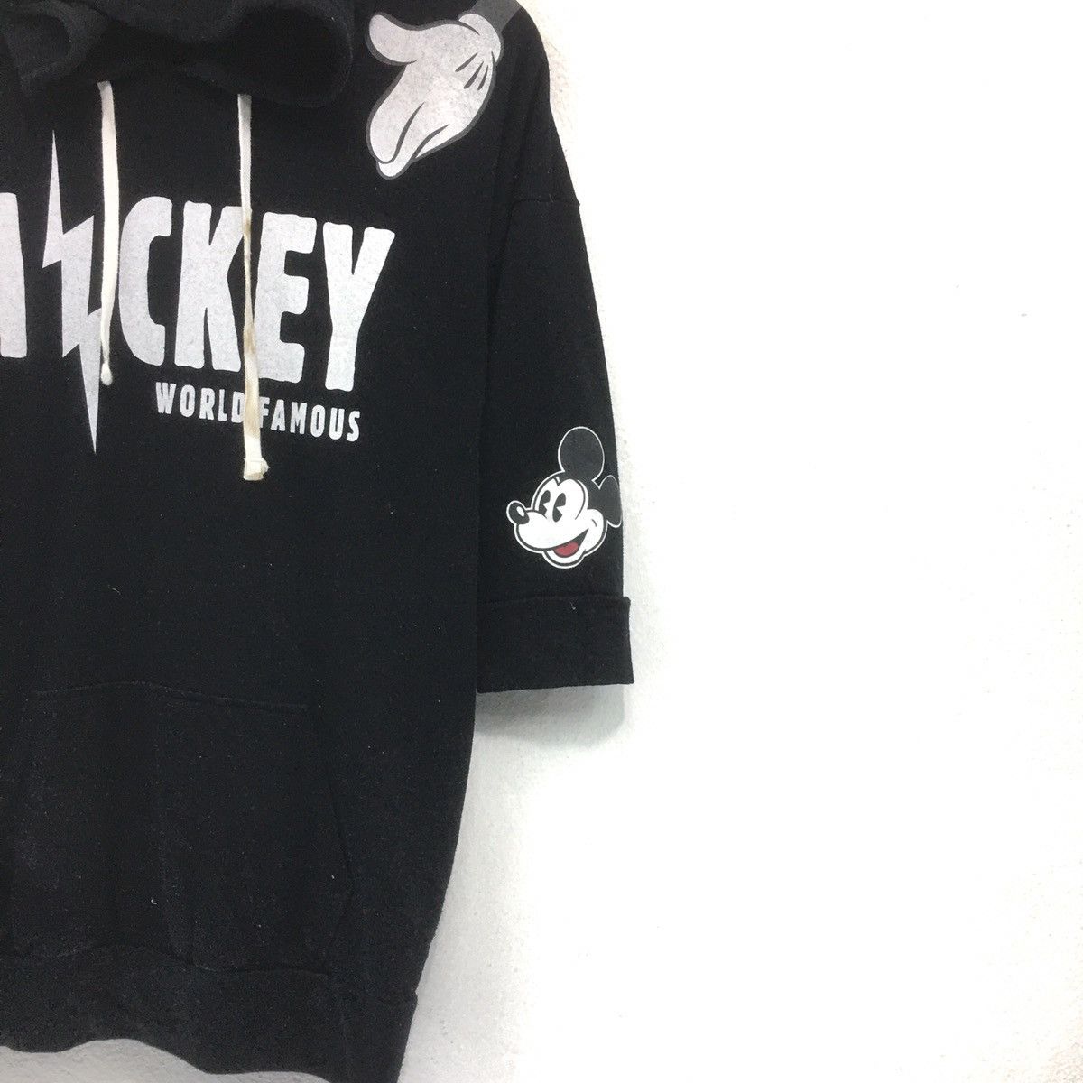 Cartoon Network × Disney × Mickey Mouse Mickey Mouse Sweatshirt Hoodie Biglogo Mickey Worlds Famous Size US M / EU 48-50 / 2 - 4 Thumbnail