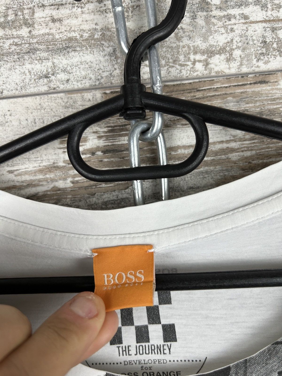 Hugo Boss × Vintage Mens Vintage Hugo Boss T-shirt big logo overprint luxury tee Size US L / EU 52-54 / 3 - 3 Thumbnail