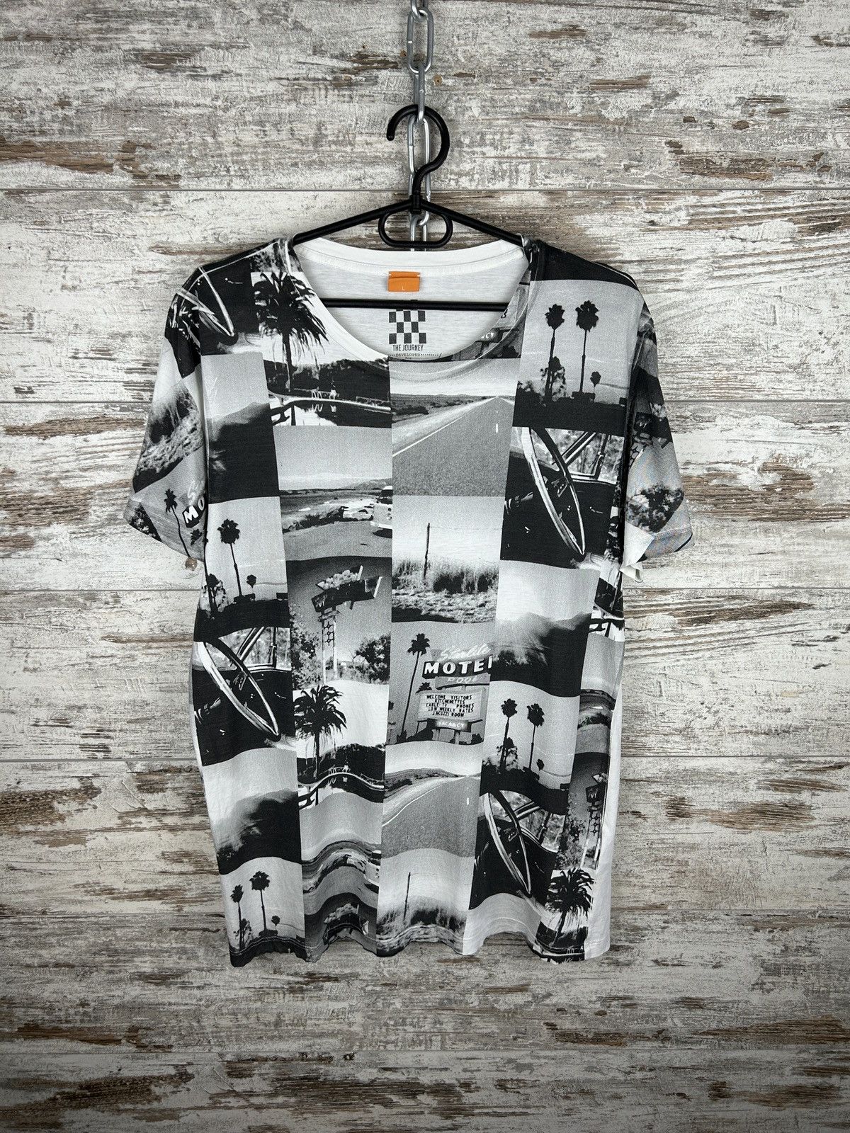 Hugo Boss × Vintage Mens Vintage Hugo Boss T-shirt big logo overprint luxury tee Size US L / EU 52-54 / 3 - 2 Thumbnail