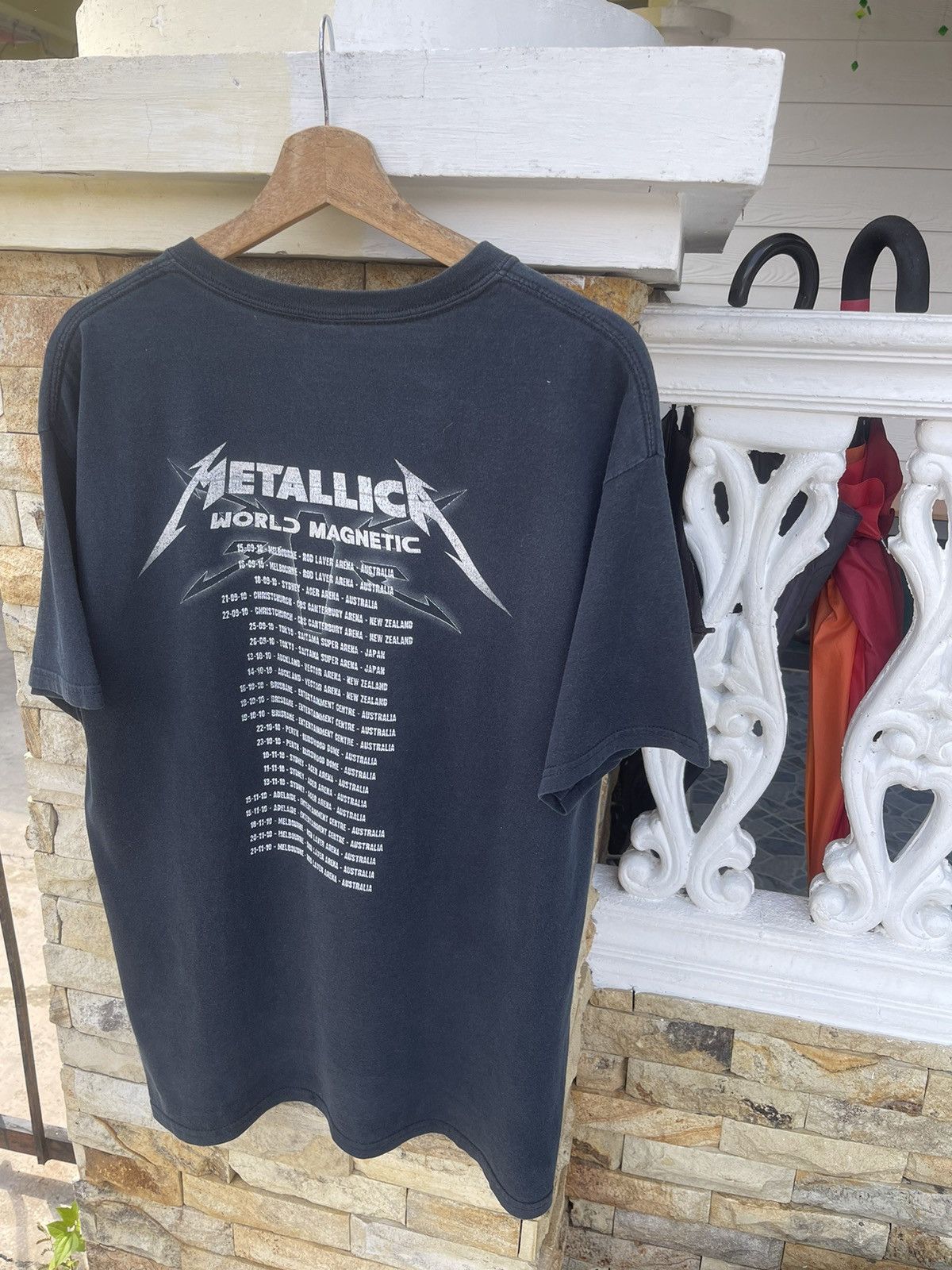 Band Tees LastDrop🔥Rare🔥Vtg Sun Faded METALLICA World Magnetic TourTee Size US L / EU 52-54 / 3 - 5 Thumbnail