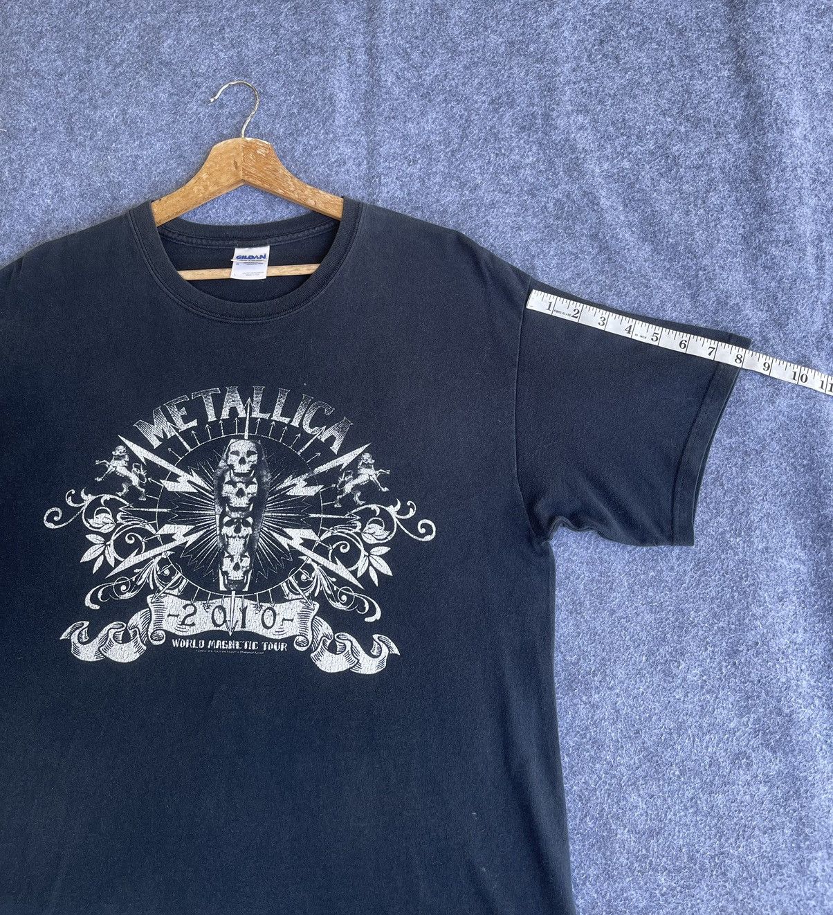 Band Tees LastDrop🔥Rare🔥Vtg Sun Faded METALLICA World Magnetic TourTee Size US L / EU 52-54 / 3 - 12 Thumbnail