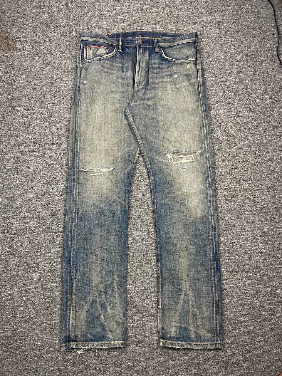 image of Distressed Denim x Edwin Vintage Edwin Redline Selvedge Denim Faded Wash Lightning in Blue (Size 36