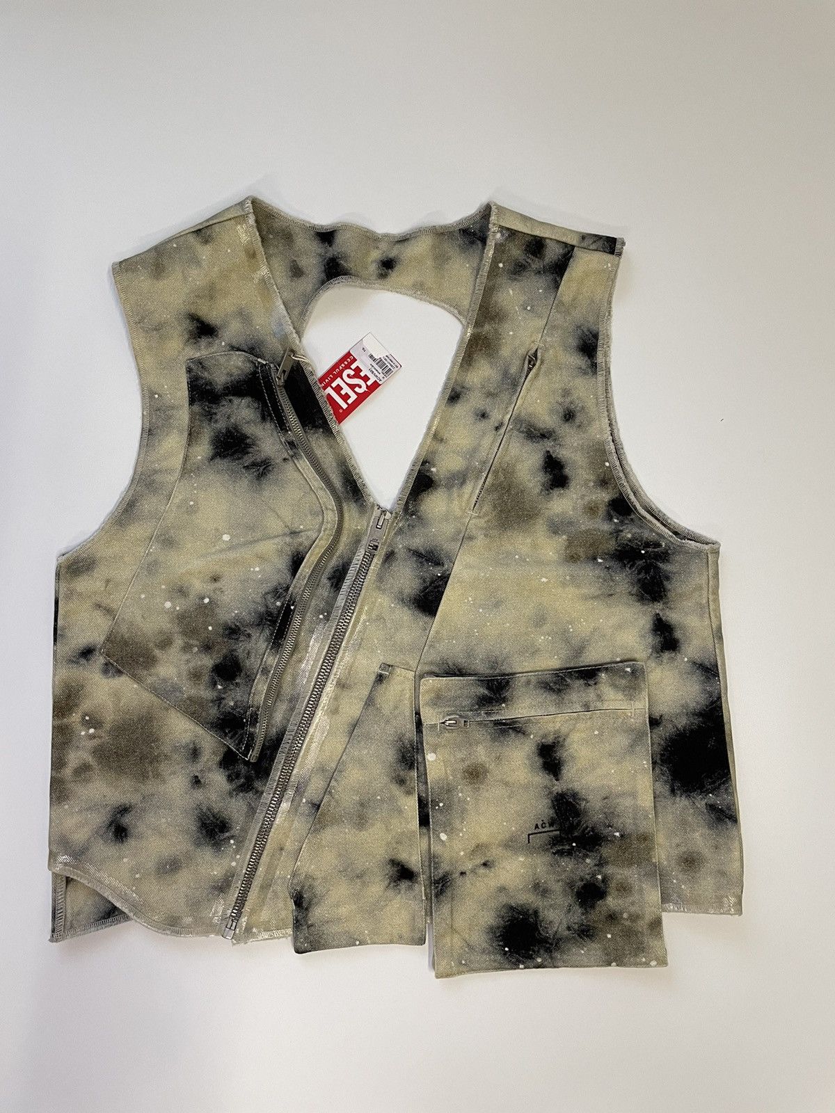 A-COLD-WALL* × Diesel A-Cold-Wall* x Diesel Red Tag Utility Vest (0467) Size US XL / EU 56 / 4 - 1 Thumbnail