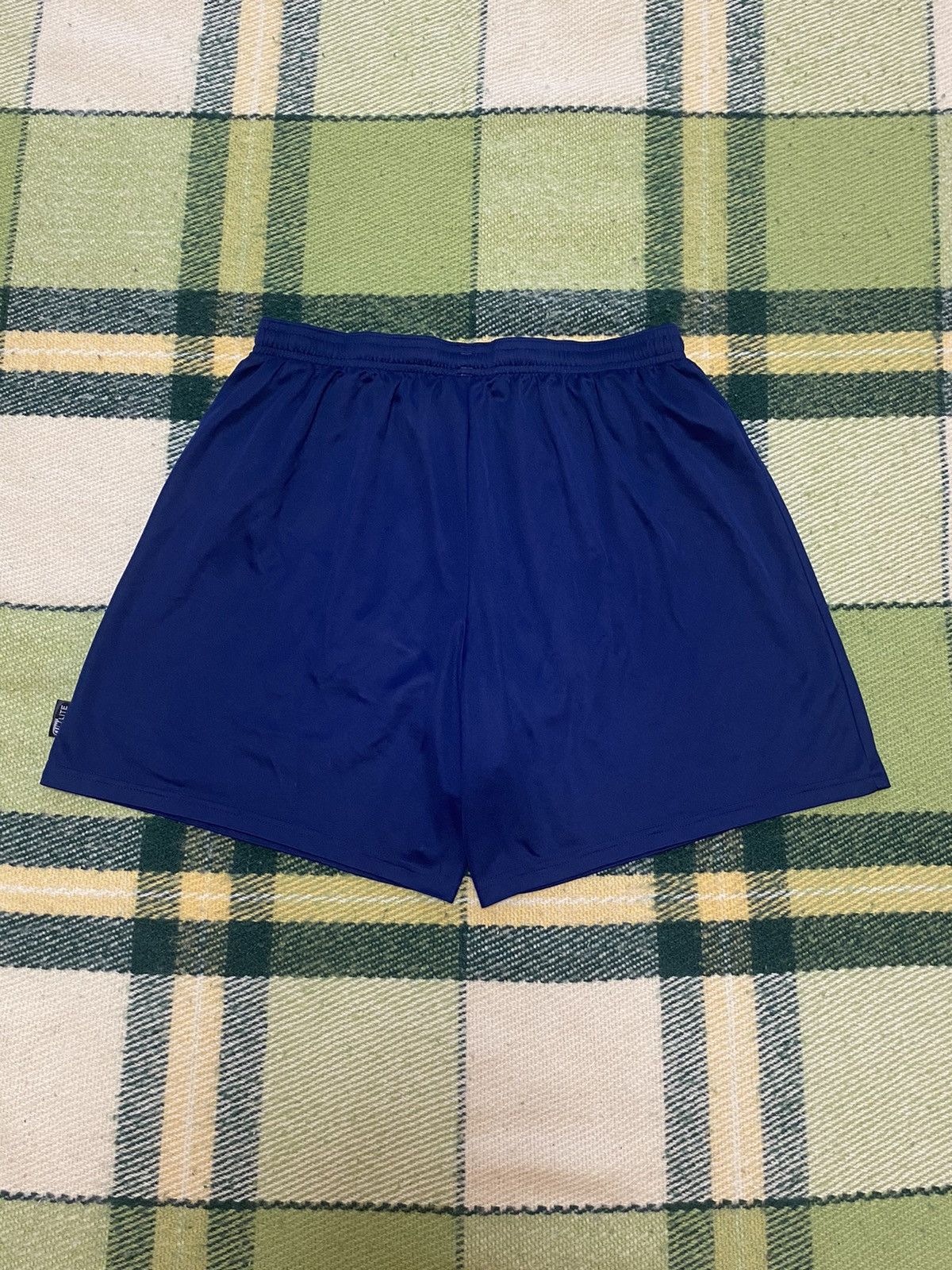 Adidas Vintage Adidas shorts streetwear y2k casual style size L Size US 34 / EU 50 - 2 Thumbnail