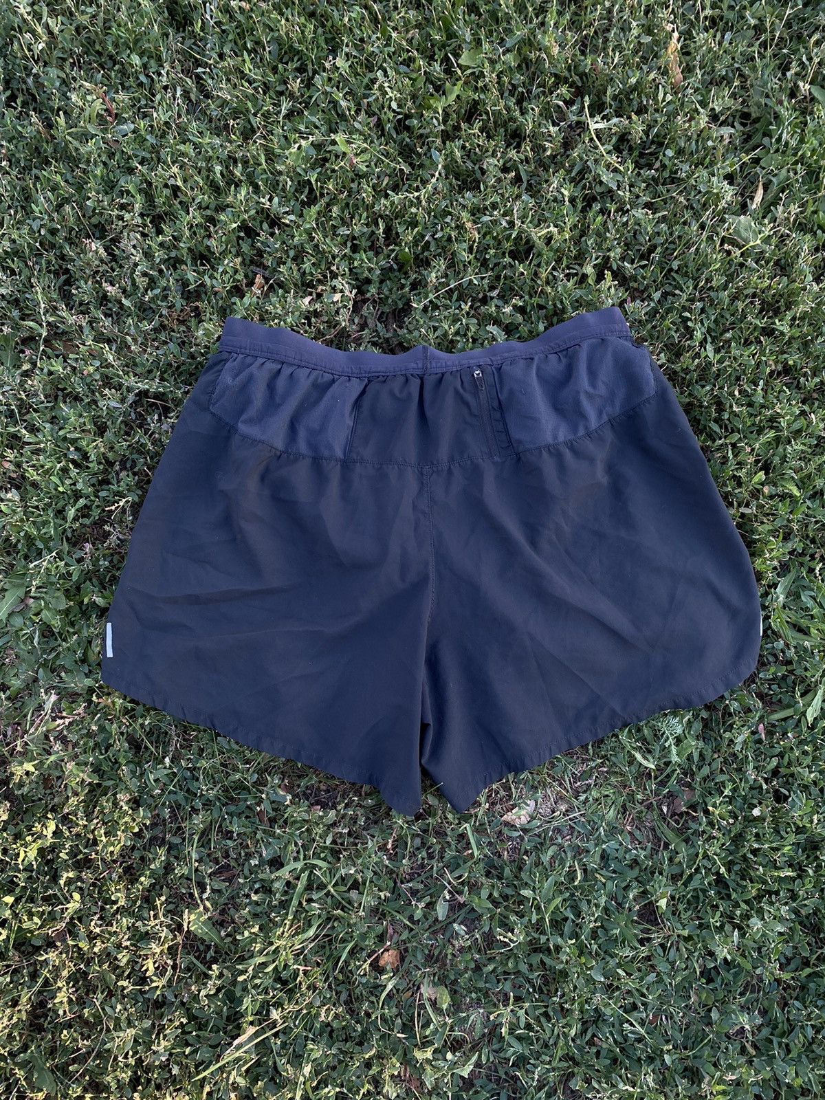 Nike Vintage Nike shorts streetwear swoosh casual y2k size L Size US 34 / EU 50 - 3 Thumbnail