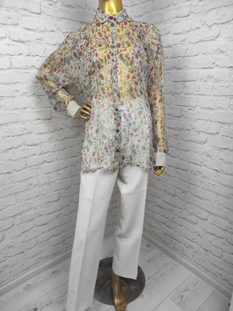 image of Dolce Gabbana x Vintage Dolce&gabbana Silk Blouse Shirt Chiffon Sheer Size L, Women's
