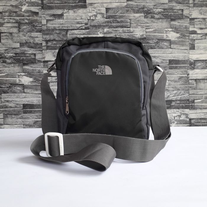 The North Face The North Face TNF Spell Out Logo Green Crossbody Sling