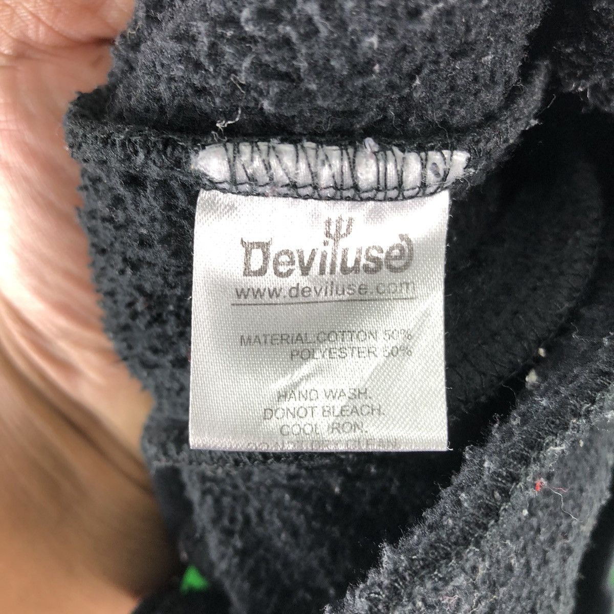 Japanese Brand Deviluse Peace Sweatshirt Hoodie Pullover Size US XL / EU 56 / 4 - 11 Thumbnail