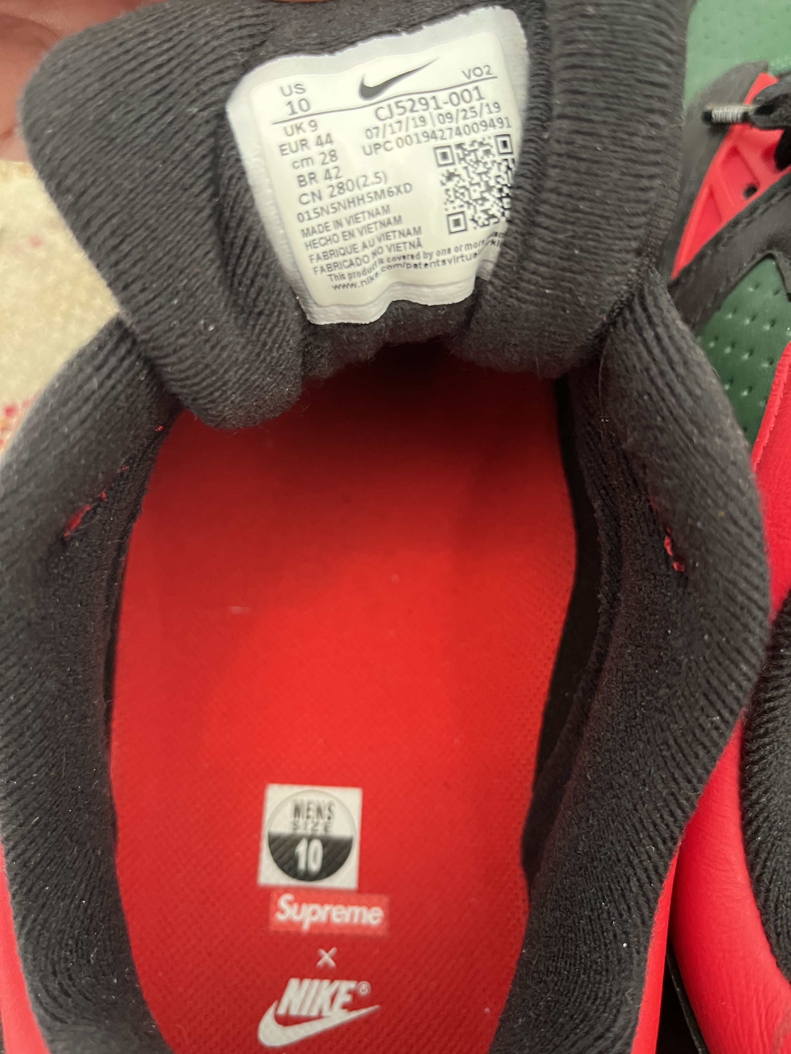 Nike × Supreme Supreme x Nike Cross Trainer Low 2021 Black/Green/Red, US 10 Size US 10 / EU 43 - 8 Thumbnail