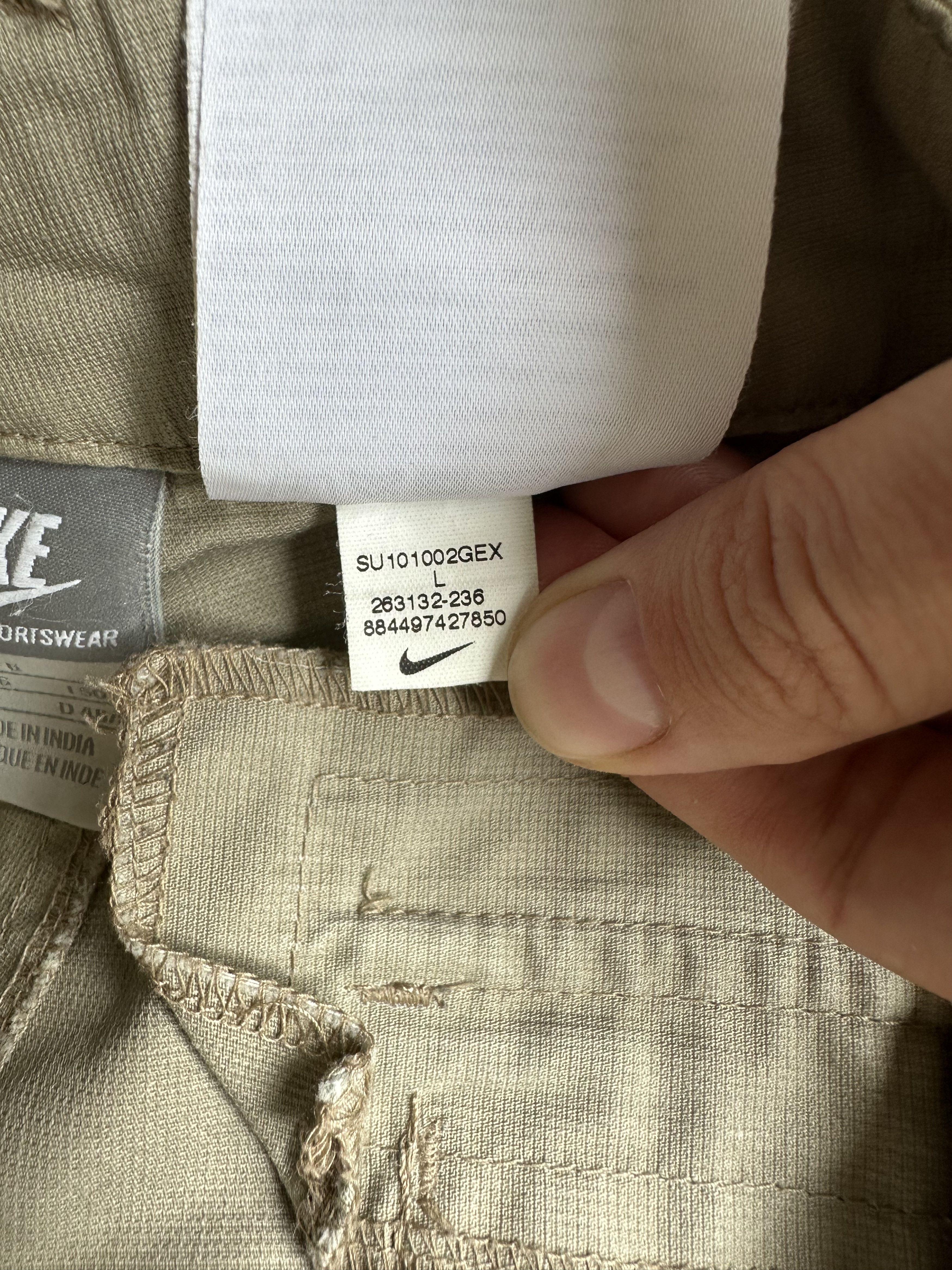Nike × Vintage Vintage Nike Beige Cargo Shorts (XL) Size US 36 / EU 52 - 7 Thumbnail
