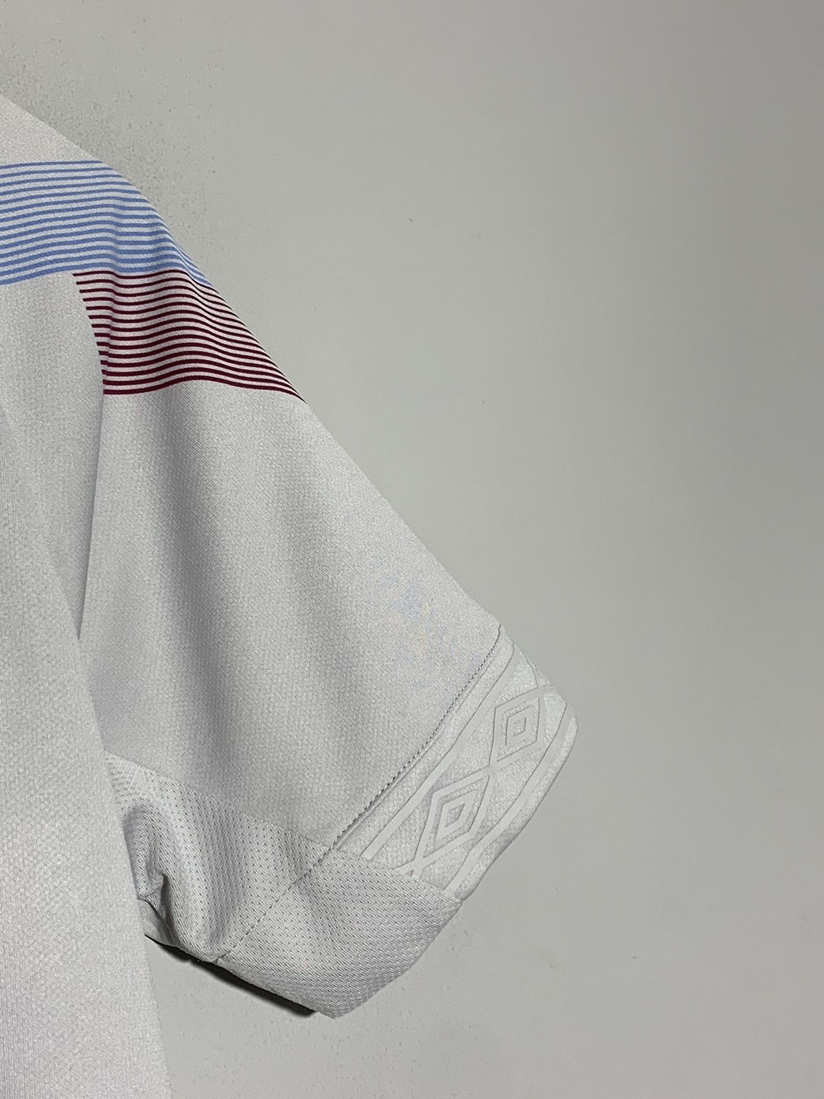 Umbro #7 Arnautovich West Ham 2018/19 football shirt Size US S / EU 44-46 / 1 - 8 Thumbnail