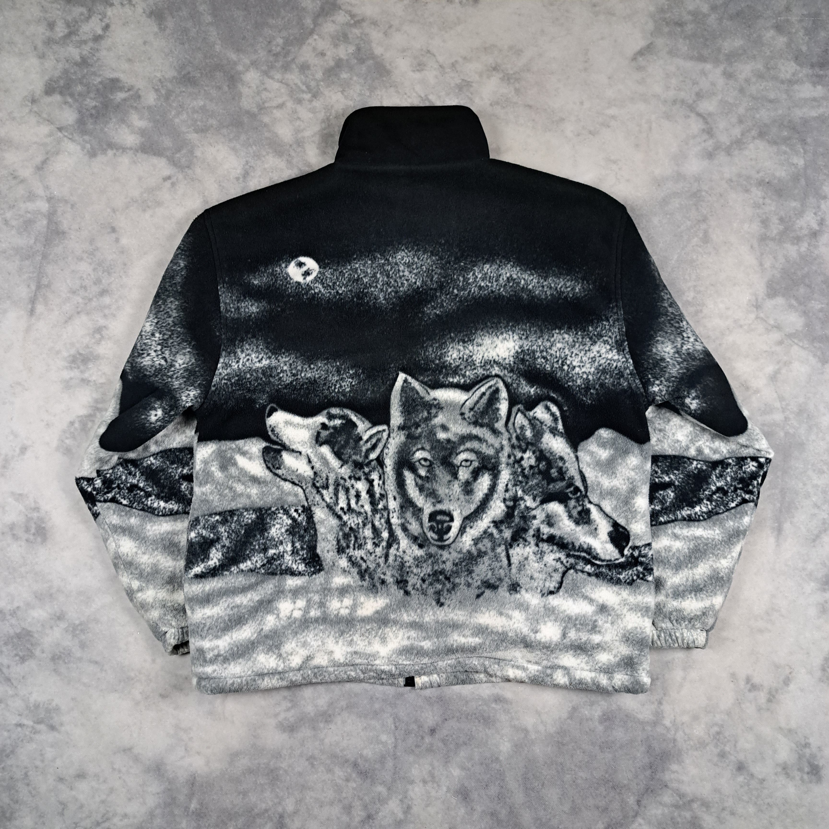 Vintage Vintage Overprint Wolves Fleece Jacket Sherpa Gorpcore Rare Size US XL / EU 56 / 4 - 2 Thumbnail