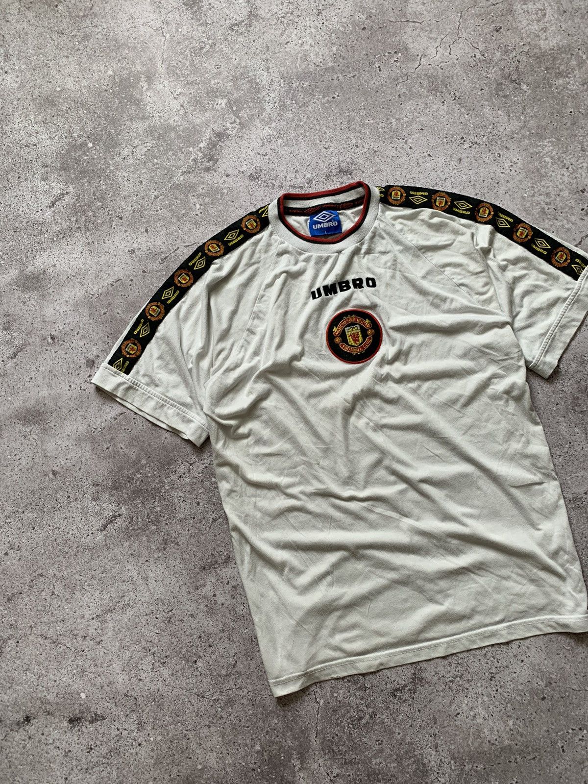 Umbro × Vintage Vintage 90s Manchester United x Umbro Training Tee T Shirt Size US L / EU 52-54 / 3 - 2 Thumbnail