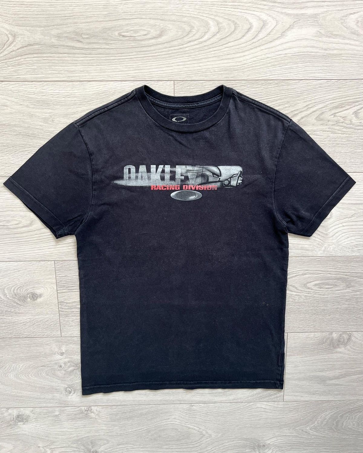 Image of Oakley 2000S Racing Division Vintage T-Shirt in Black, Men's (Size Small)