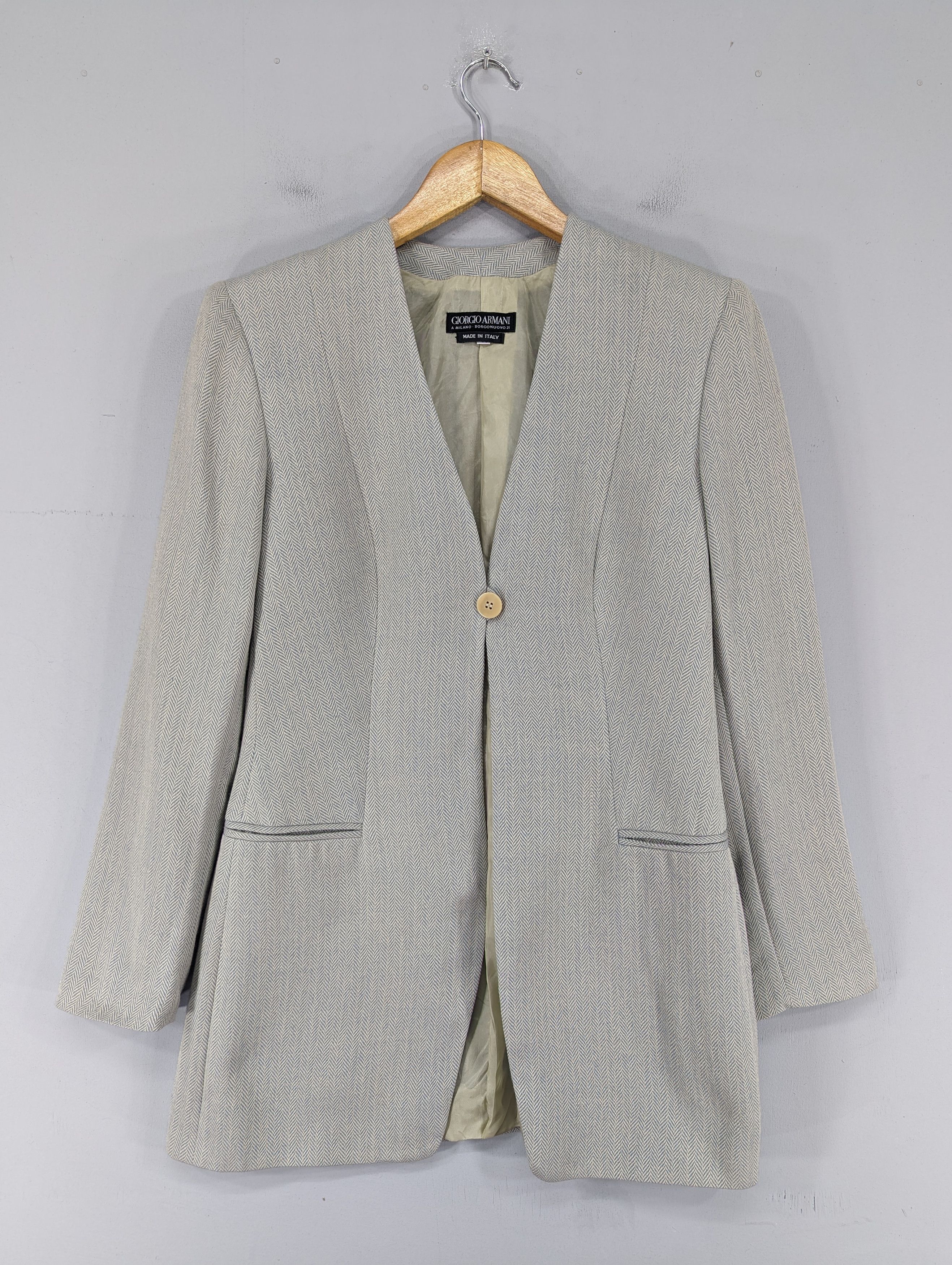 ジャケット GIORGIO ARMANI GIACCA MICRO JACQUARD VISCOSA CUPRO Giorgio Armani GIACCA MICRO JACQUARD VISCOSA CUPRO | Grailed
