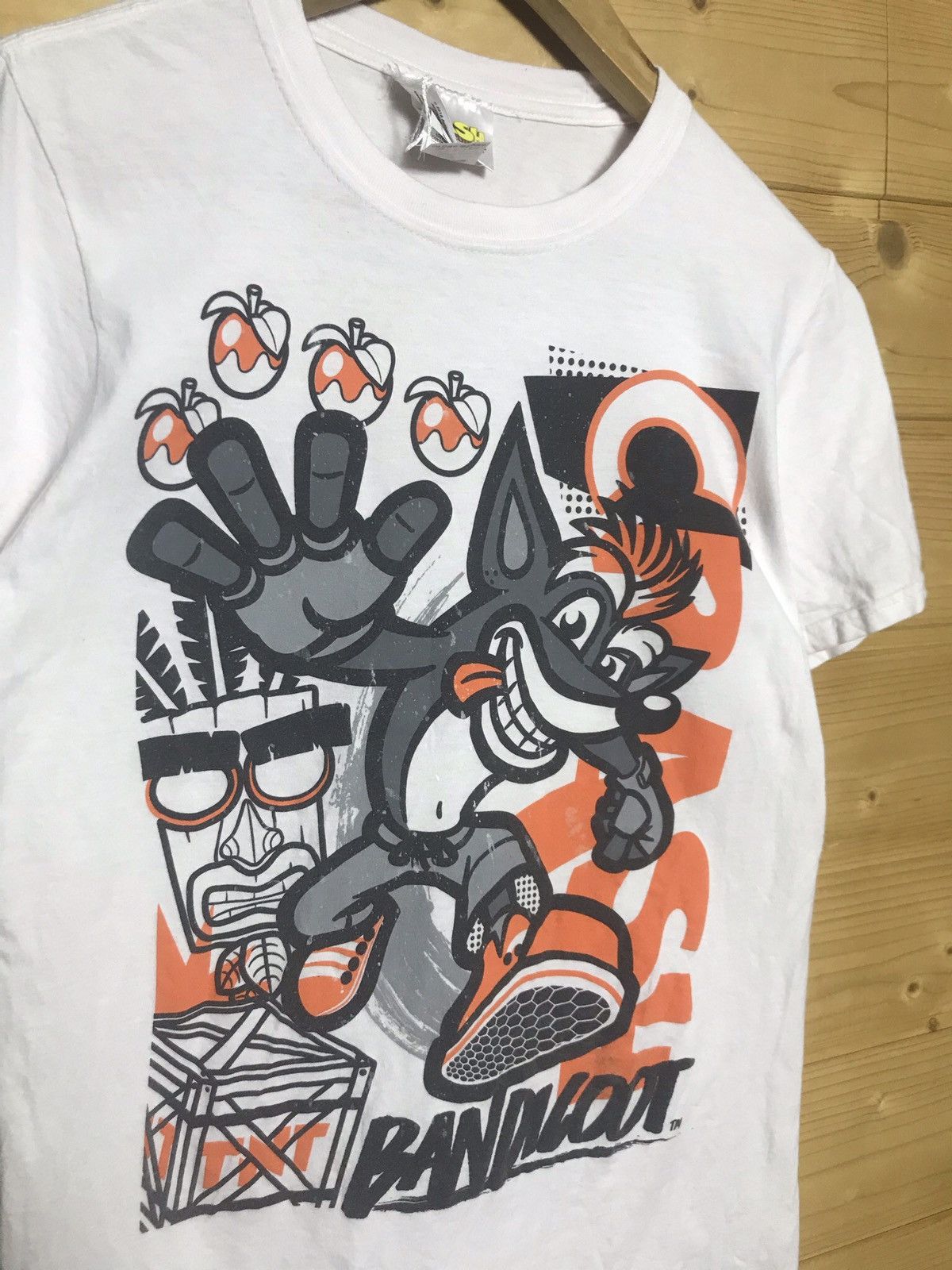 The Game 2018 Crash Bandicoot t-shirt Size US S / EU 44-46 / 1 - 2 Thumbnail