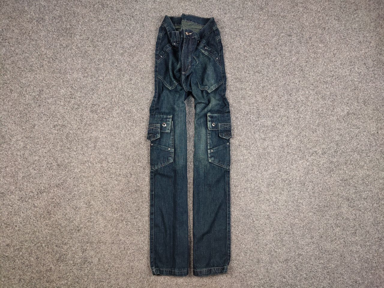 Japanese Brand Vintage 90's Japanese Distressed Dark Cargo Denim Jeans Size US 32 / EU 48 - 1 Thumbnail