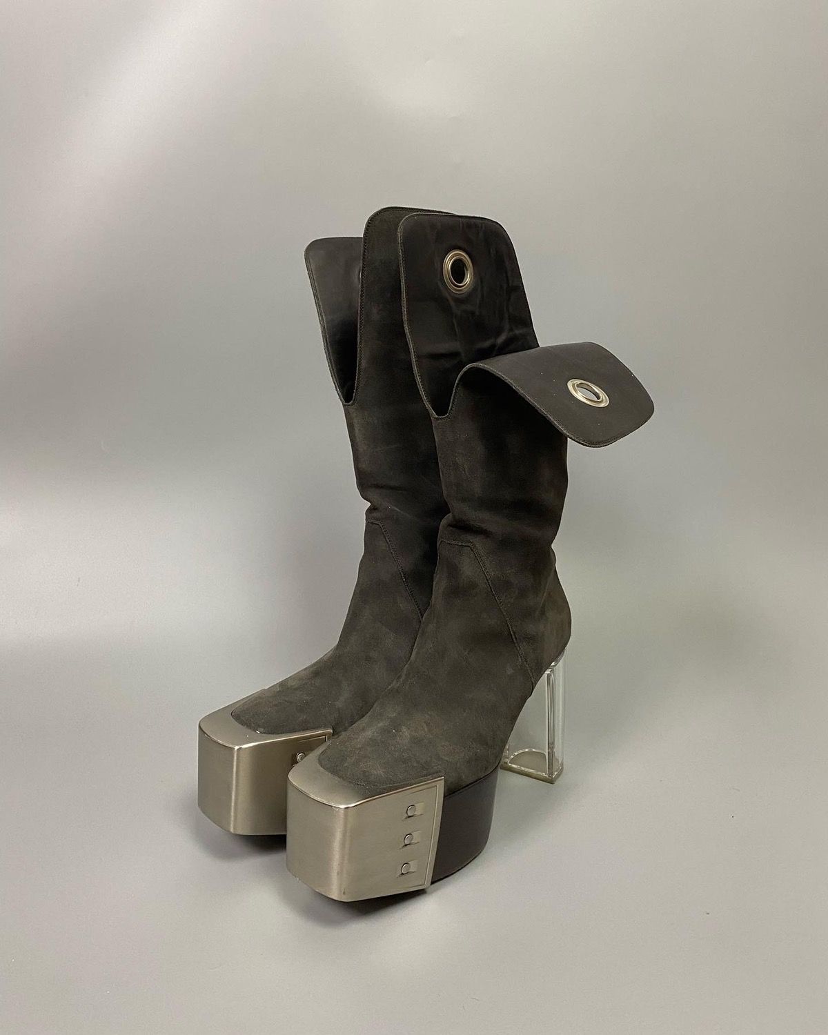 Pre-owned Rick Owens 1:1 Fw20 ‘performa' Reverse Leather Bevel Kowboy Kiss Boots In Dust