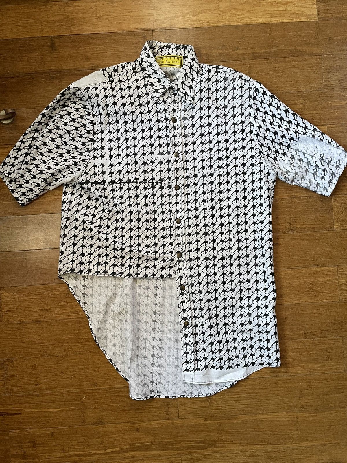 Drone button up