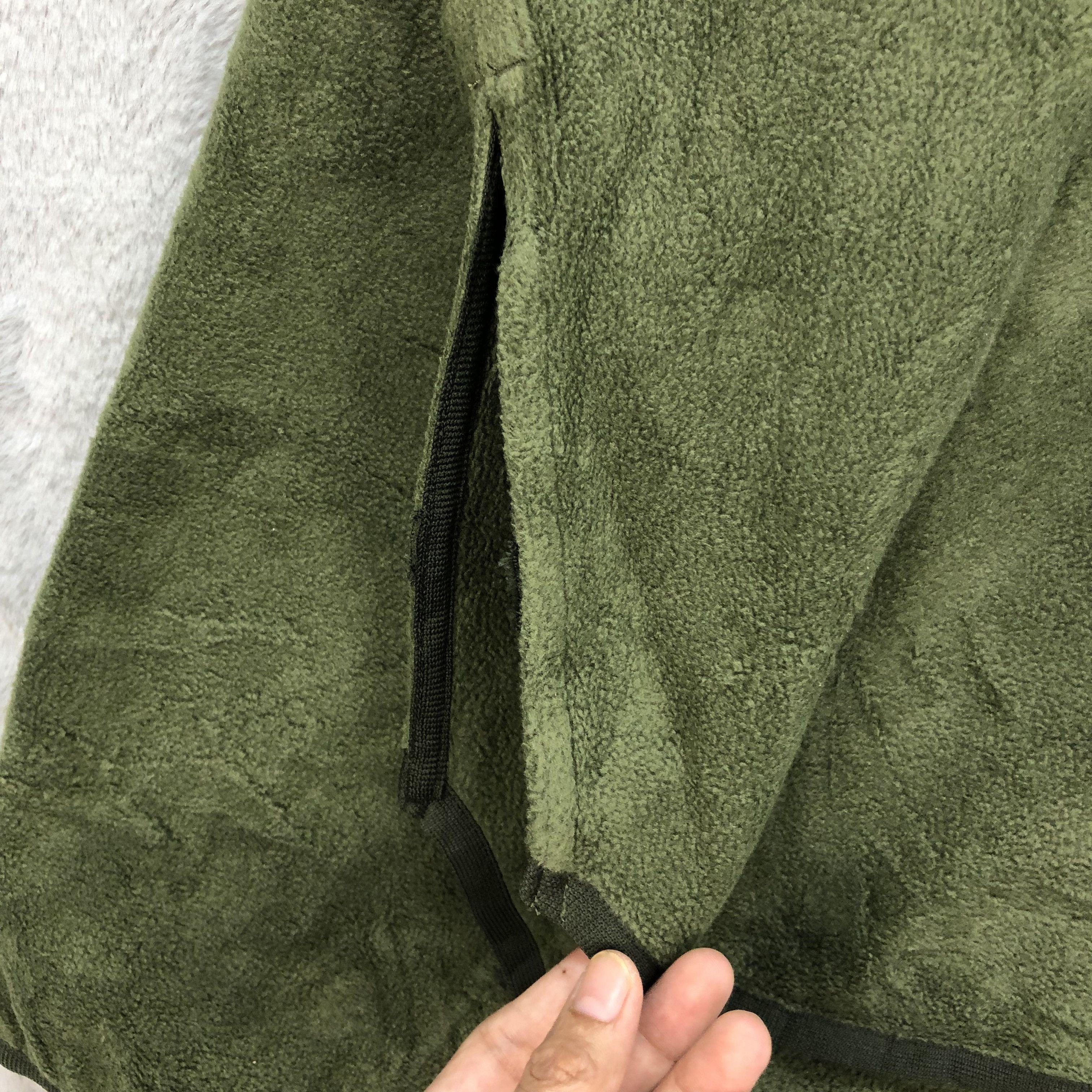 Uniqlo × White Mountaineering Uniqlo X White Mountaineering Green Fleece #6006-217 Size M / US 6-8 / IT 42-44 - 4 Thumbnail