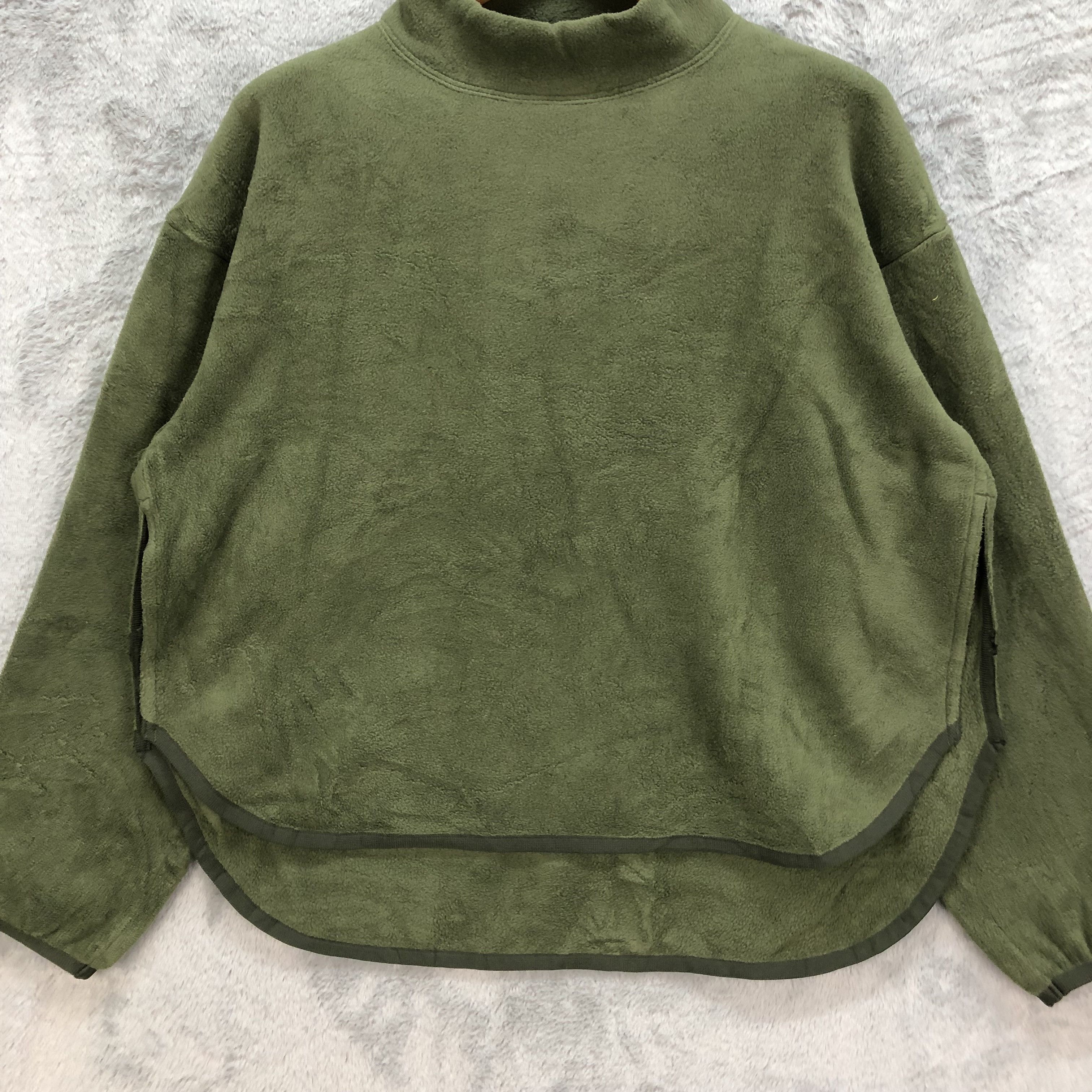 Uniqlo × White Mountaineering Uniqlo X White Mountaineering Green Fleece #6006-217 Size M / US 6-8 / IT 42-44 - 3 Thumbnail